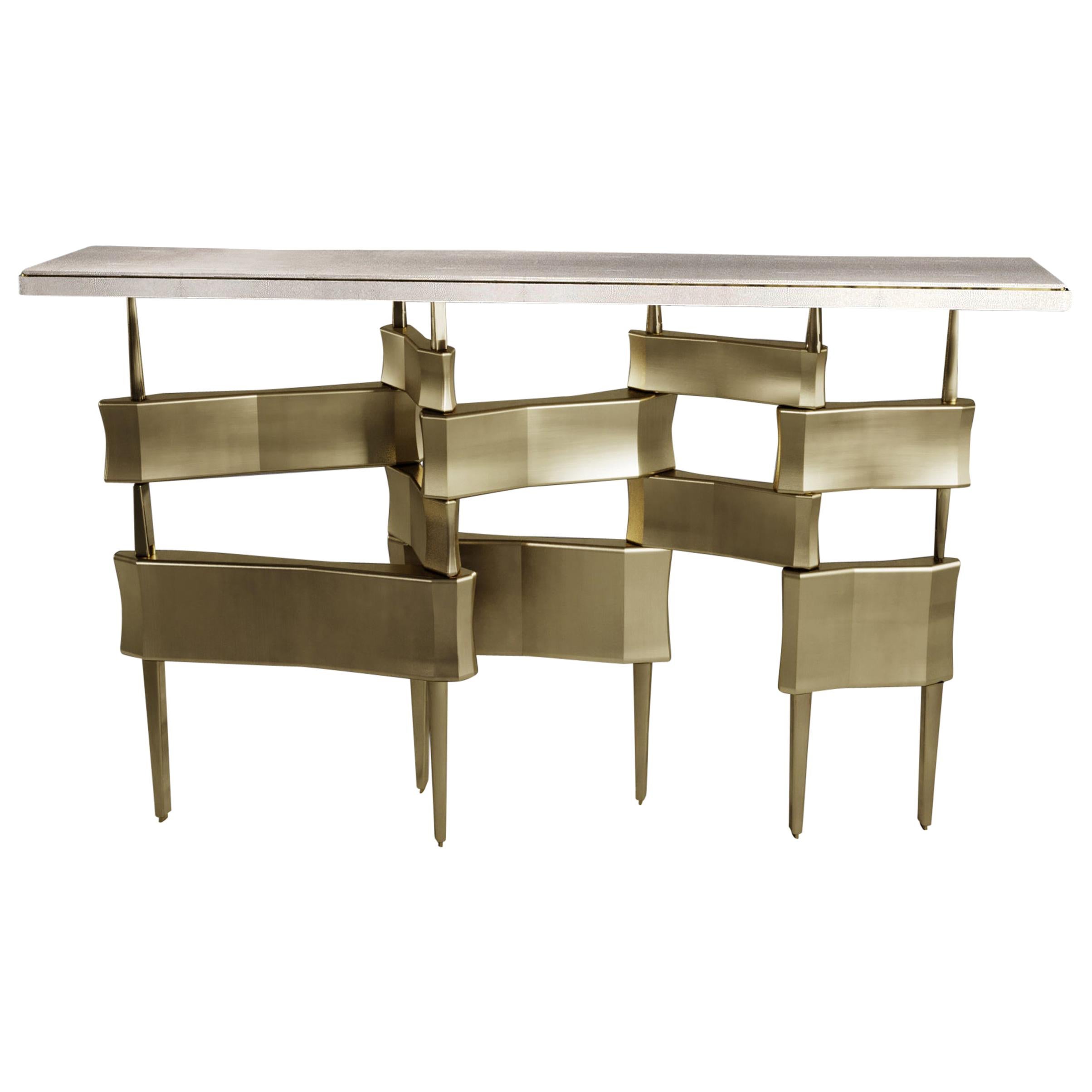 Table console en galuchat crème et laiton bronze-patina de Kifu Paris en vente