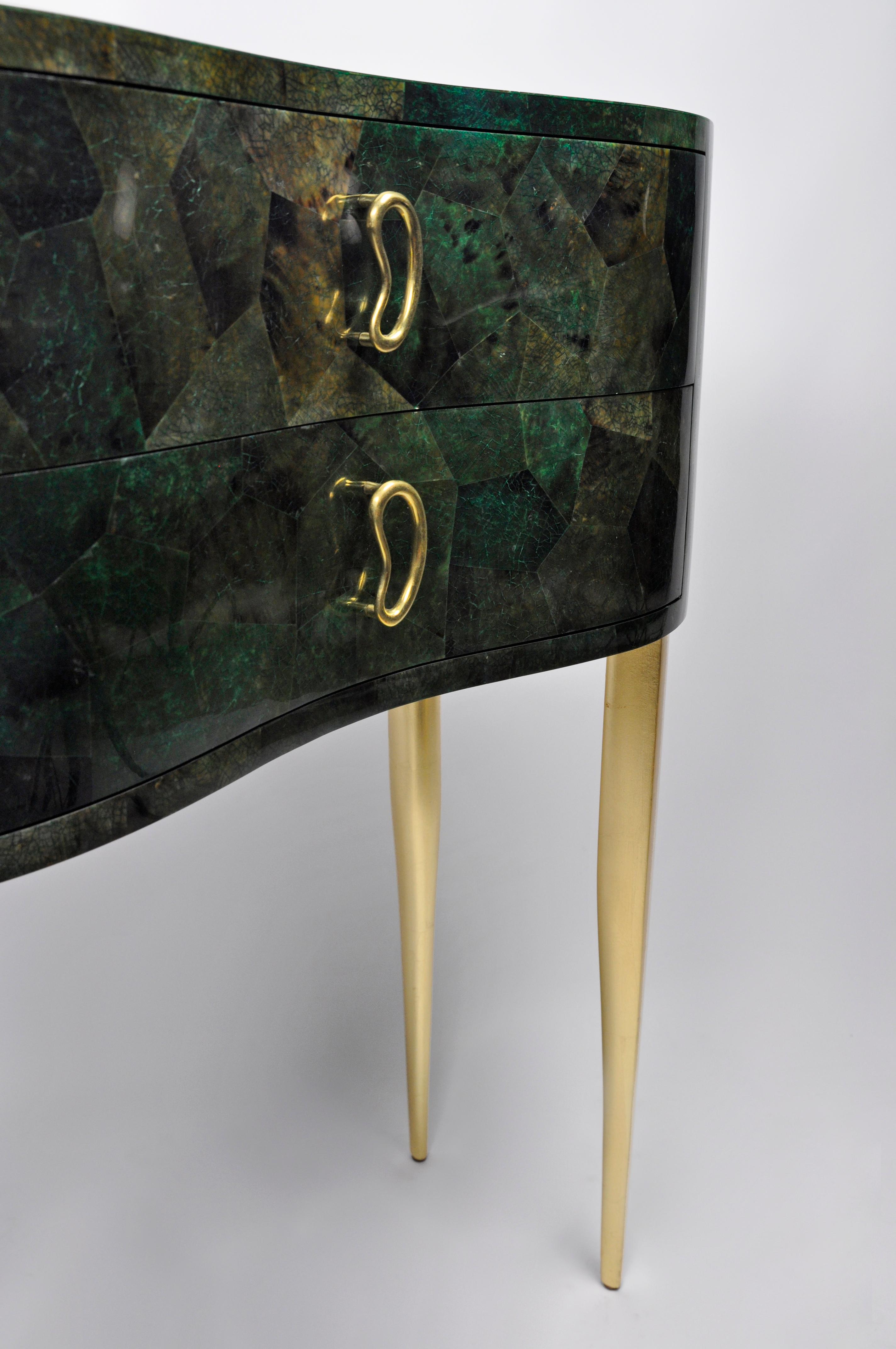Console table in Green marquetry by Ginger Brown In New Condition For Sale In Bourguebus, FR