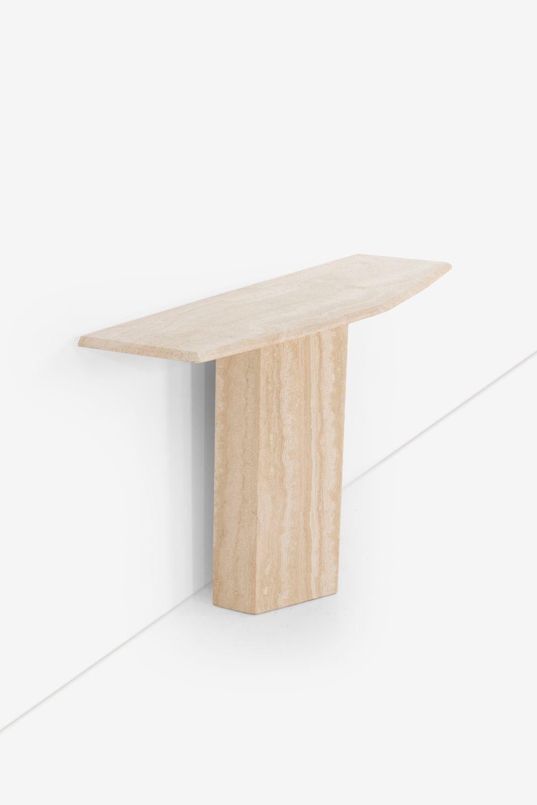 Console Table in Italian Travertine Marble 1970s In Good Condition For Sale In Chicago, IL