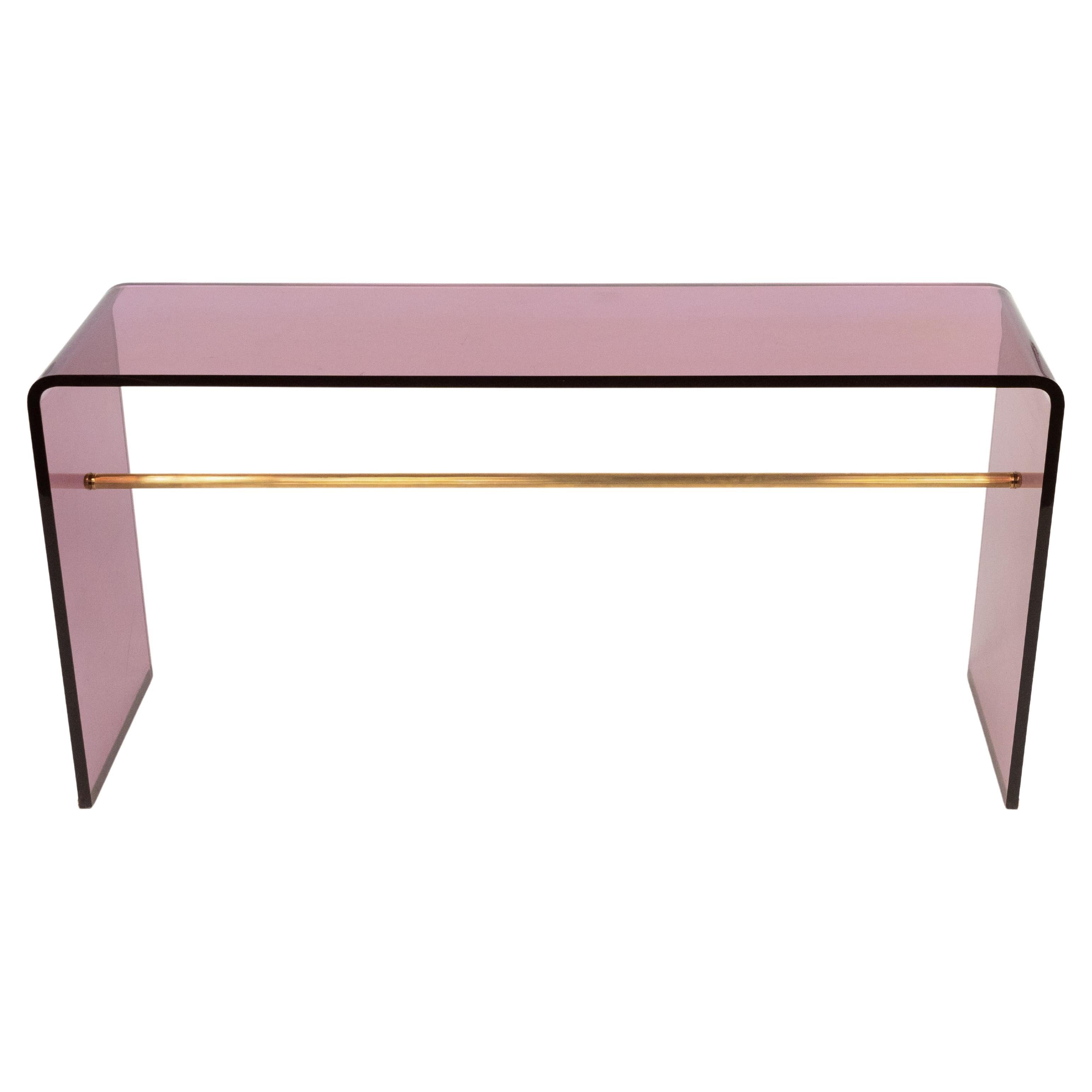 Table console en lucite mauve et laiton style Alessandro Albrizzi, Italie 1970 en vente 11