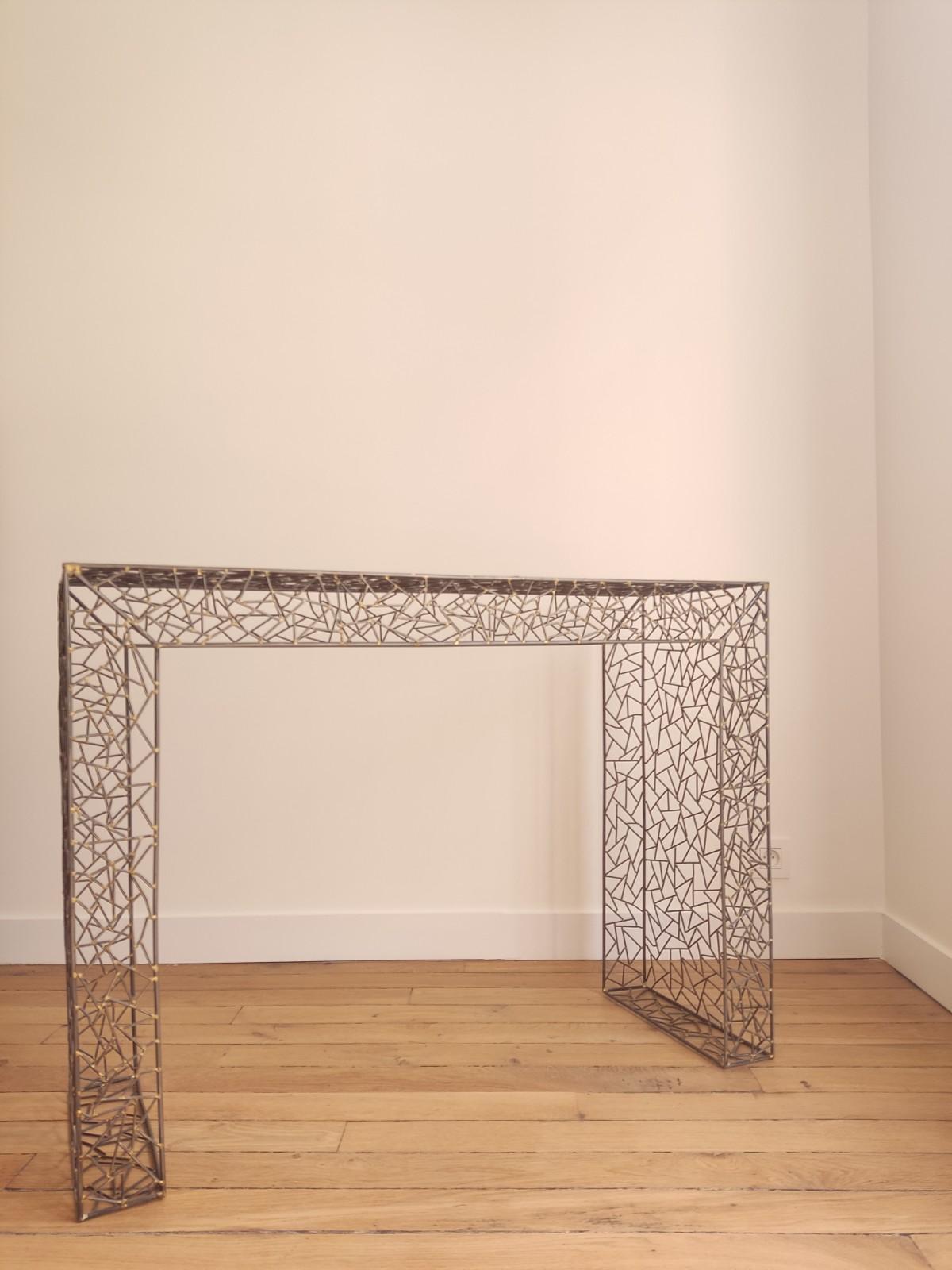20th Century Console Table Inspired by Etorre Stossas in Welded Metal For Sale