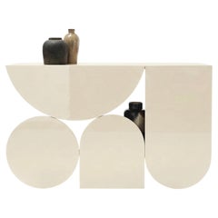 Mesa consola «Mogg Shape Console» de Uto Balmoral - Acabado brillante RAL 1013, estilo Bauhaus