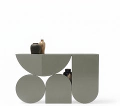 Mesa consola Mogg Shape Console, diseñada por Uto Balmoral - Acabado brillante RAL 7033, estilo Bauhaus