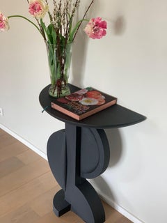 Konsolentisch mit Mondschmuck, handgefertigt und entworfen vom niederländischen Studiopetitdit