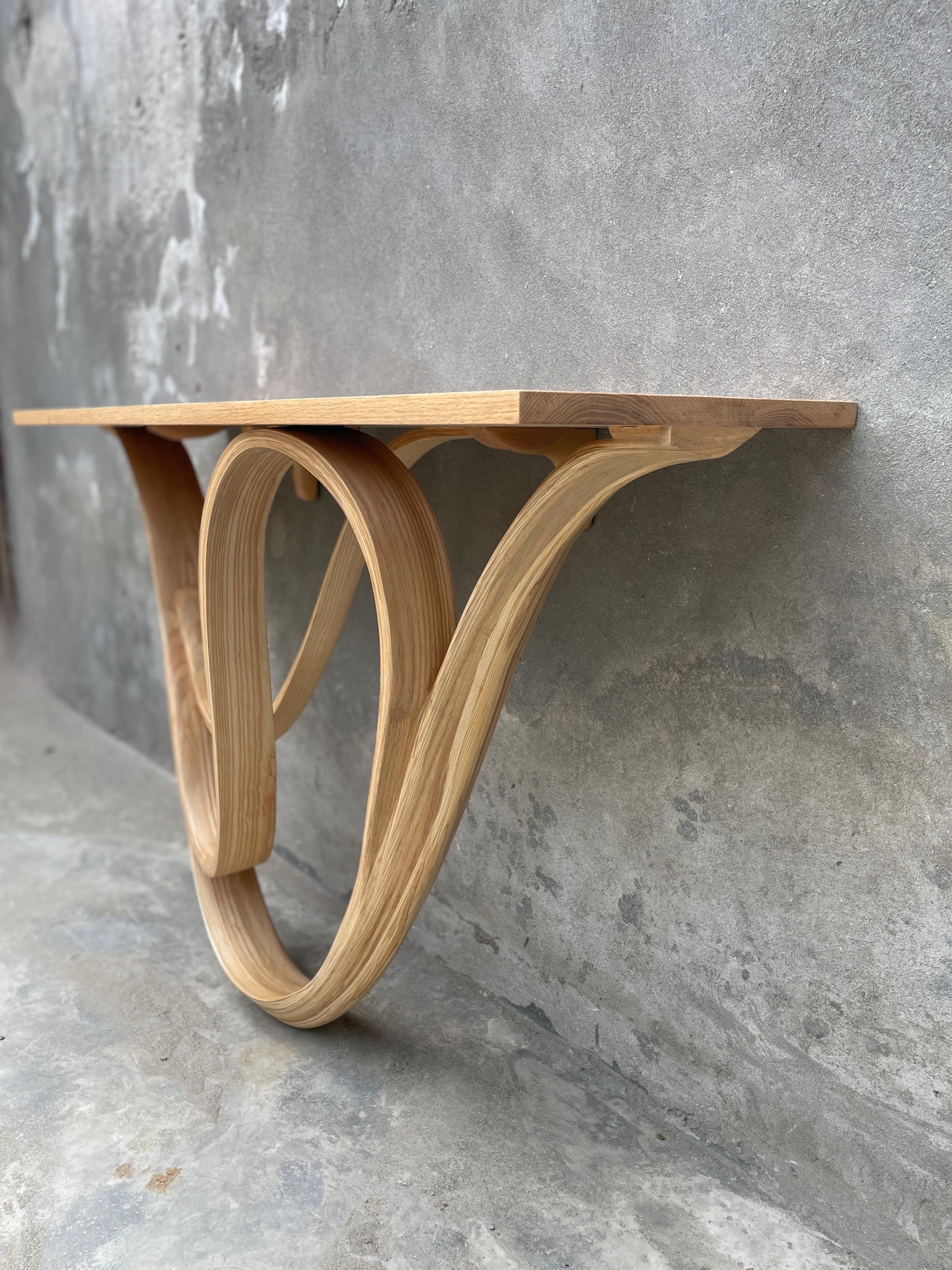 Konsolentisch Nr. 5 – Fluentum-Serie – Konsolentisch aus Massivholz im Angebot 1
