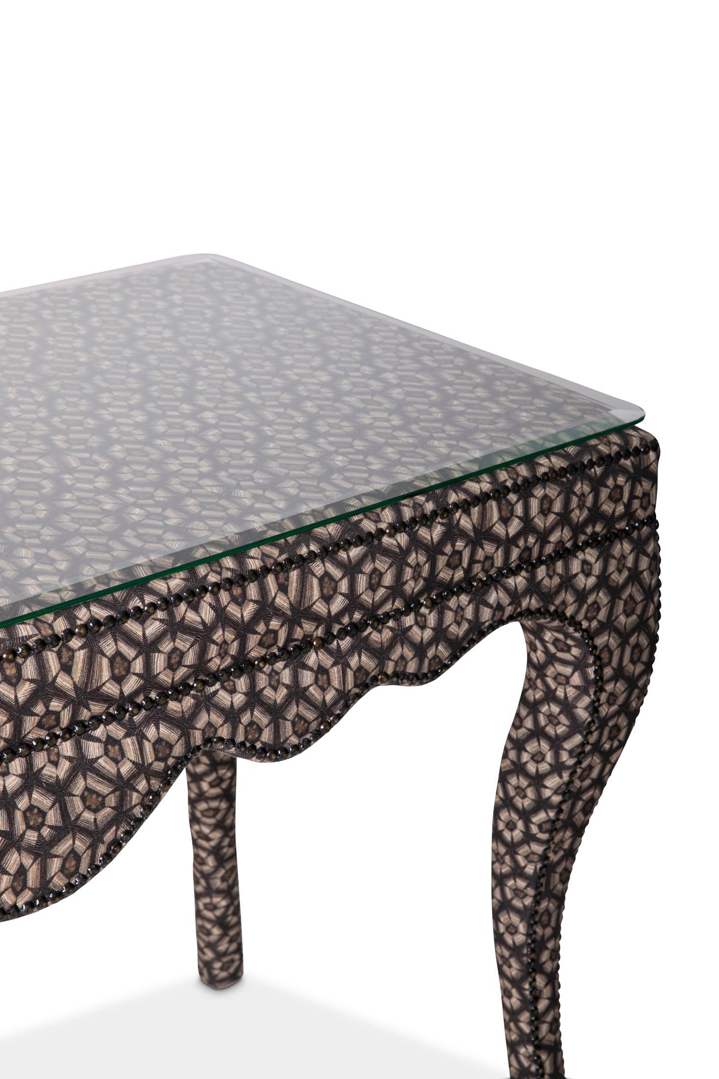 Console Table - Nyala Thanda Tortoise Linen Silver In New Condition For Sale In New York, NY