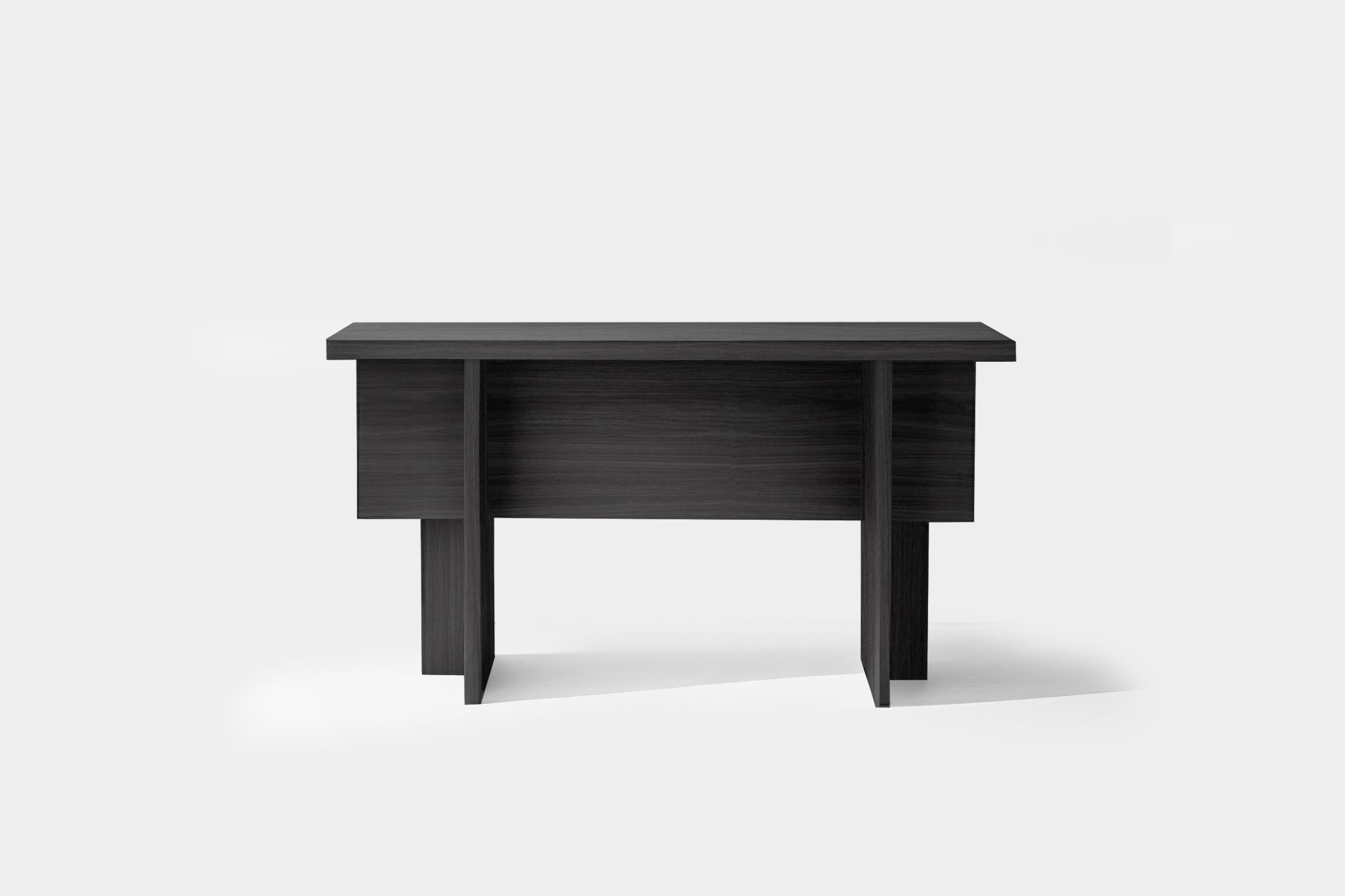 Konsolentisch, Sideboard aus schwarz getöntem Eichenholz Massivholz, schmale Konsole (Gemalt) im Angebot