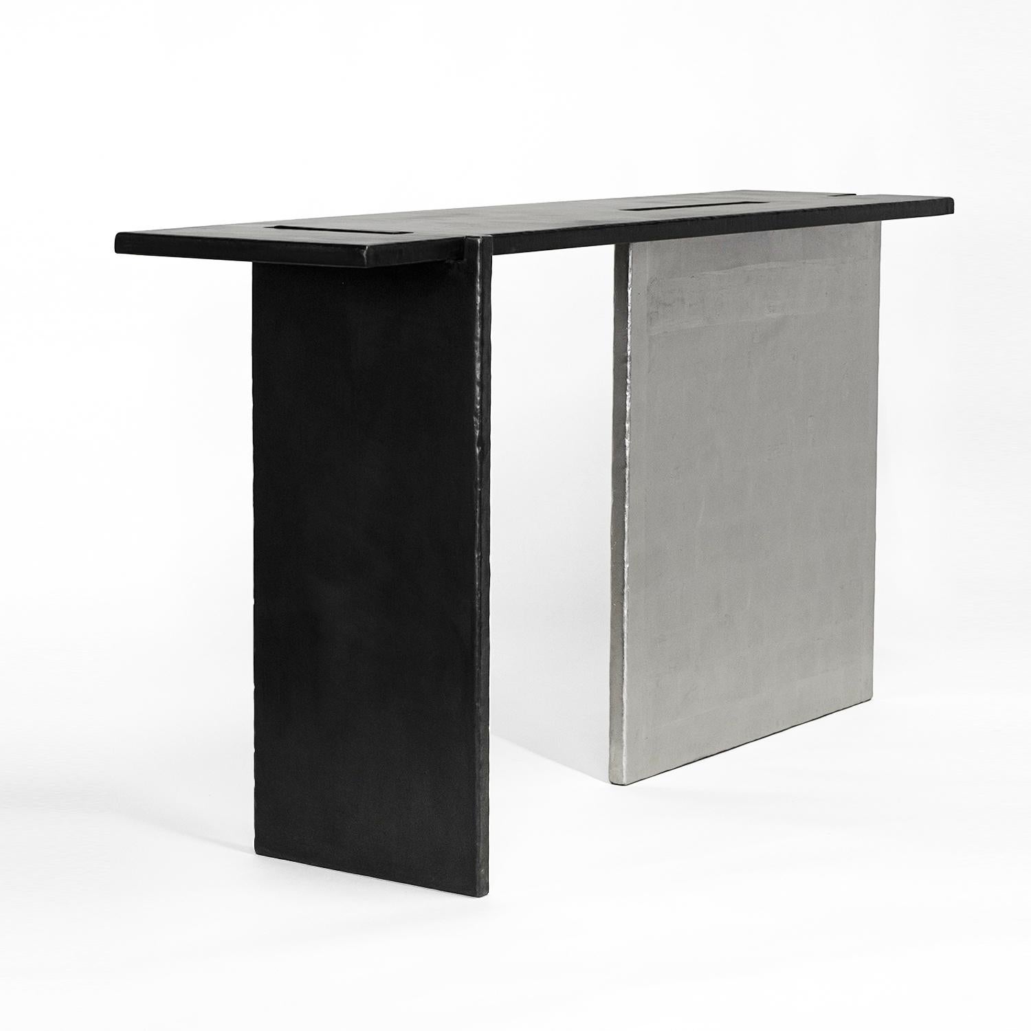 Table console unique en acier ciré organique noir organique moderne/contemporain en vente 3