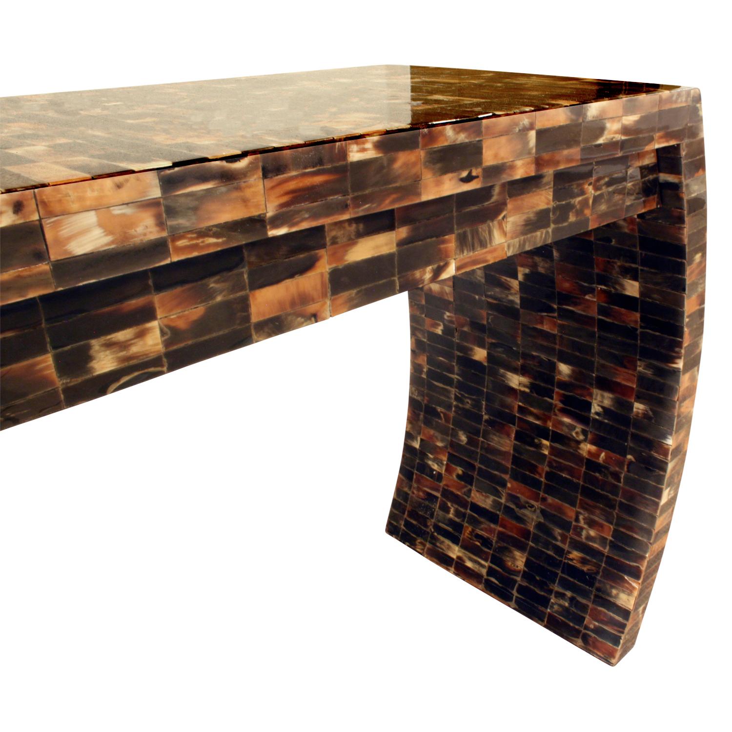 Console Table with 2 Drawers and Curved Sides in Tessellated Horn, 1970s In Excellent Condition In New York, NY