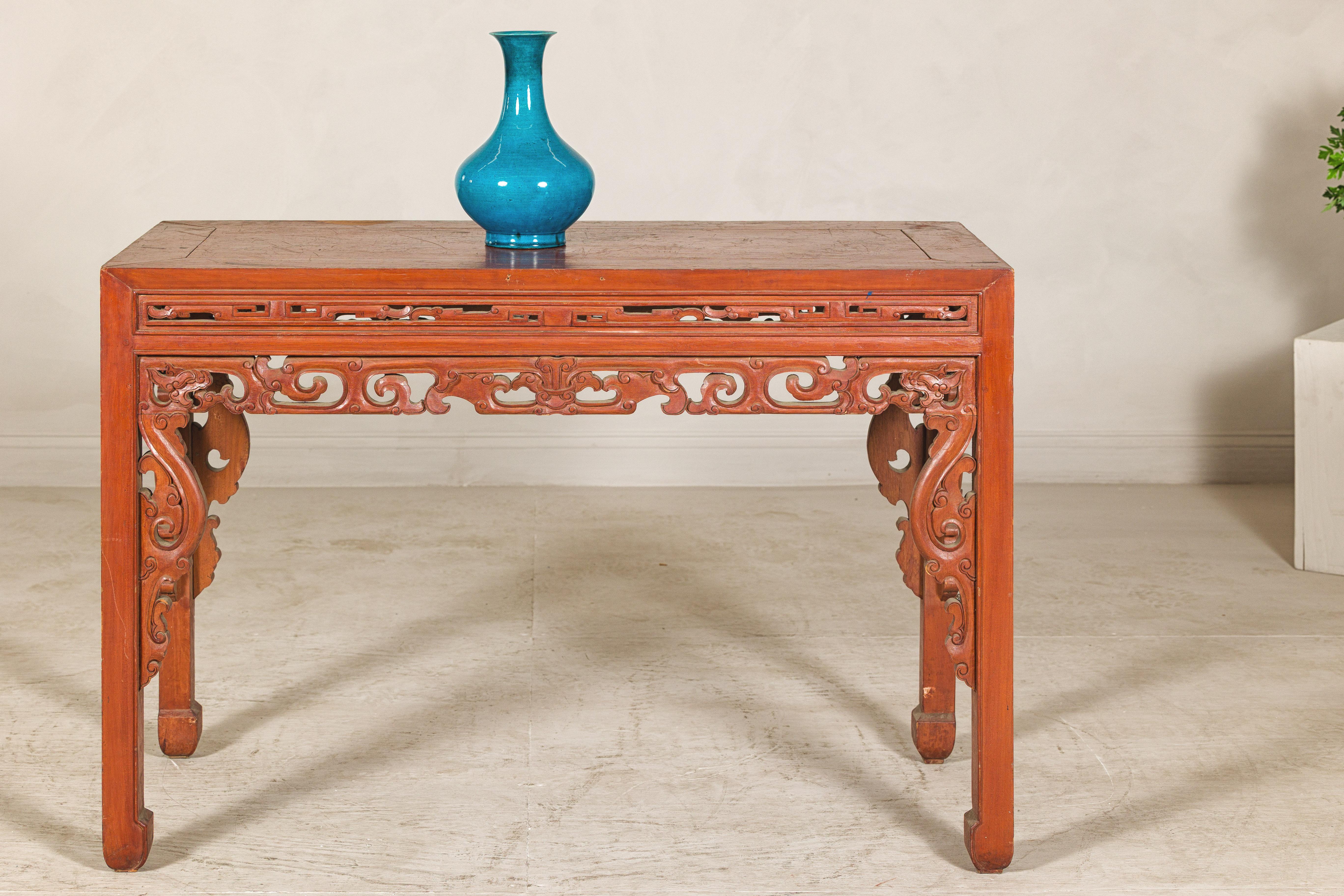Console Table with Carved Waist in Jumu Wood, Late Qing Cinnabar Finish For Sale 4