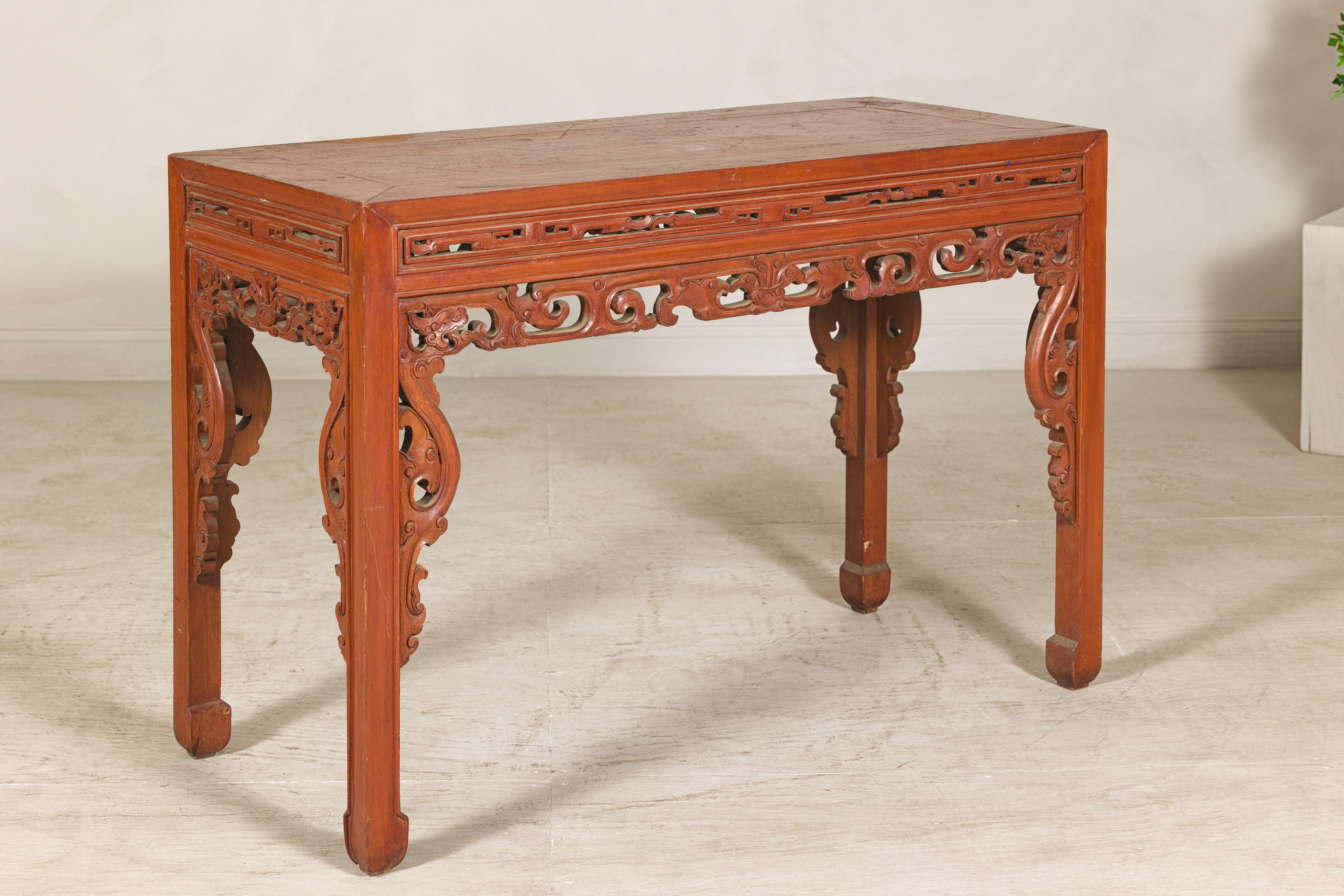 Console Table with Carved Waist in Jumu Wood, Late Qing Cinnabar Finish For Sale 7