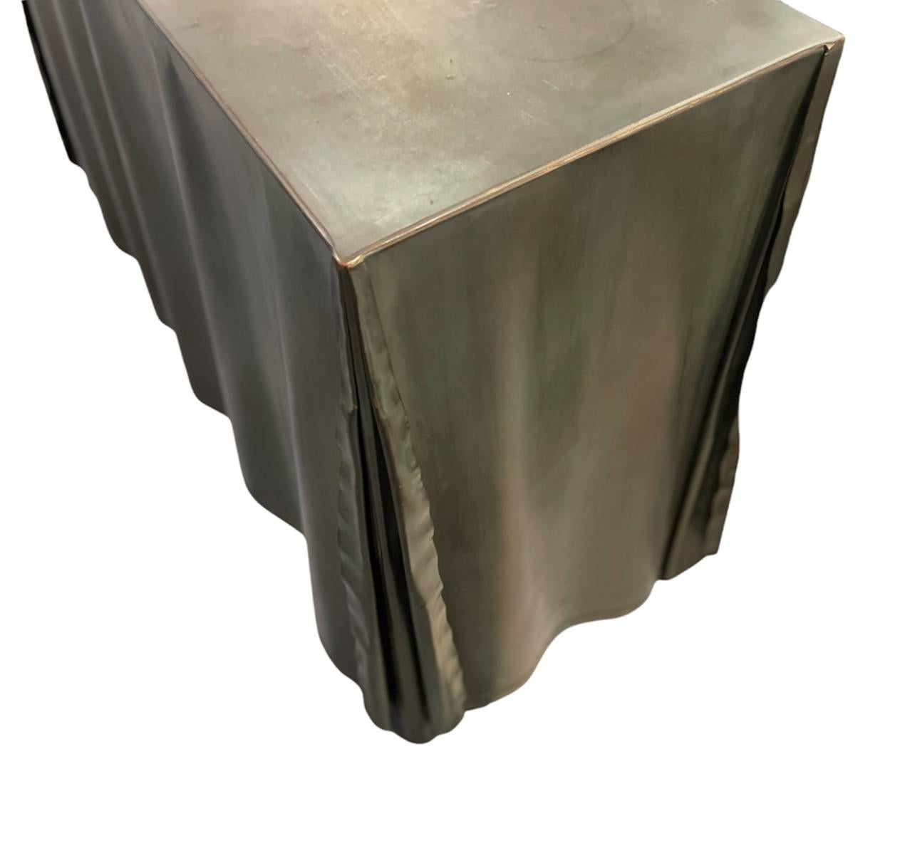 Effet bronze Table console en acier galvanisé avec finition en bronze