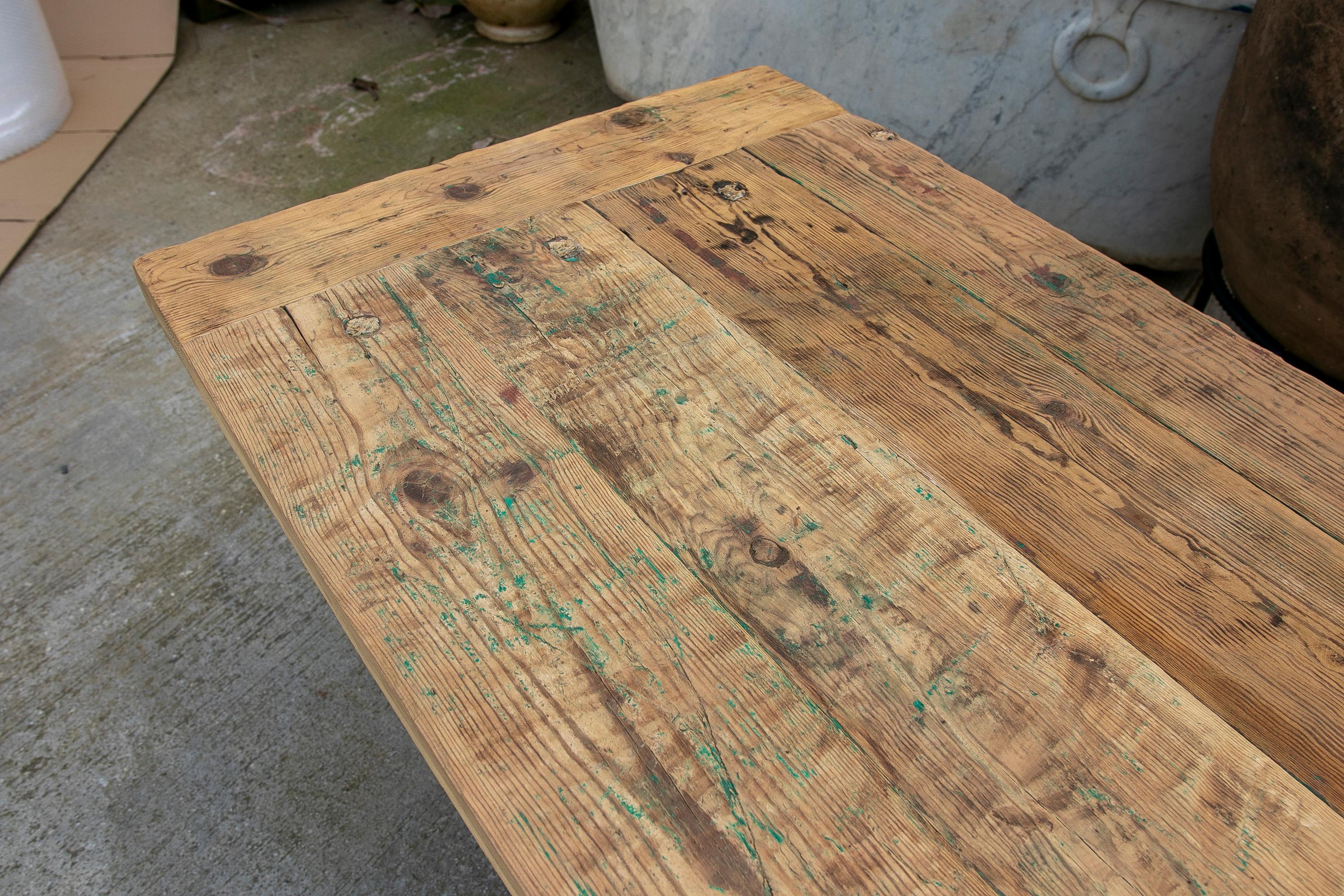 Table console avec base en fer et plateau en bois rustique en vente 3