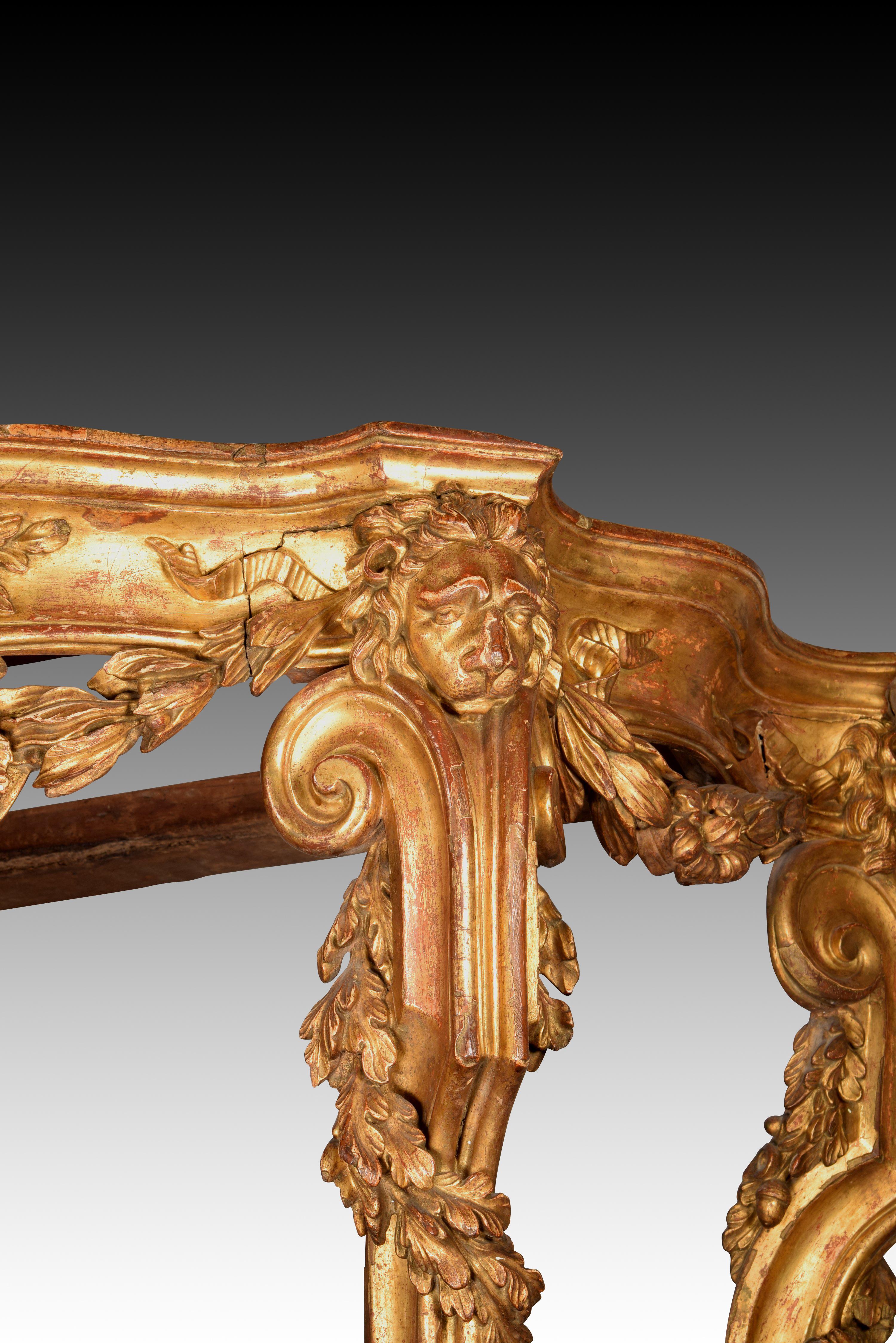 Console table with lion heads. Possibly Italian school, 18th century. For Sale 3