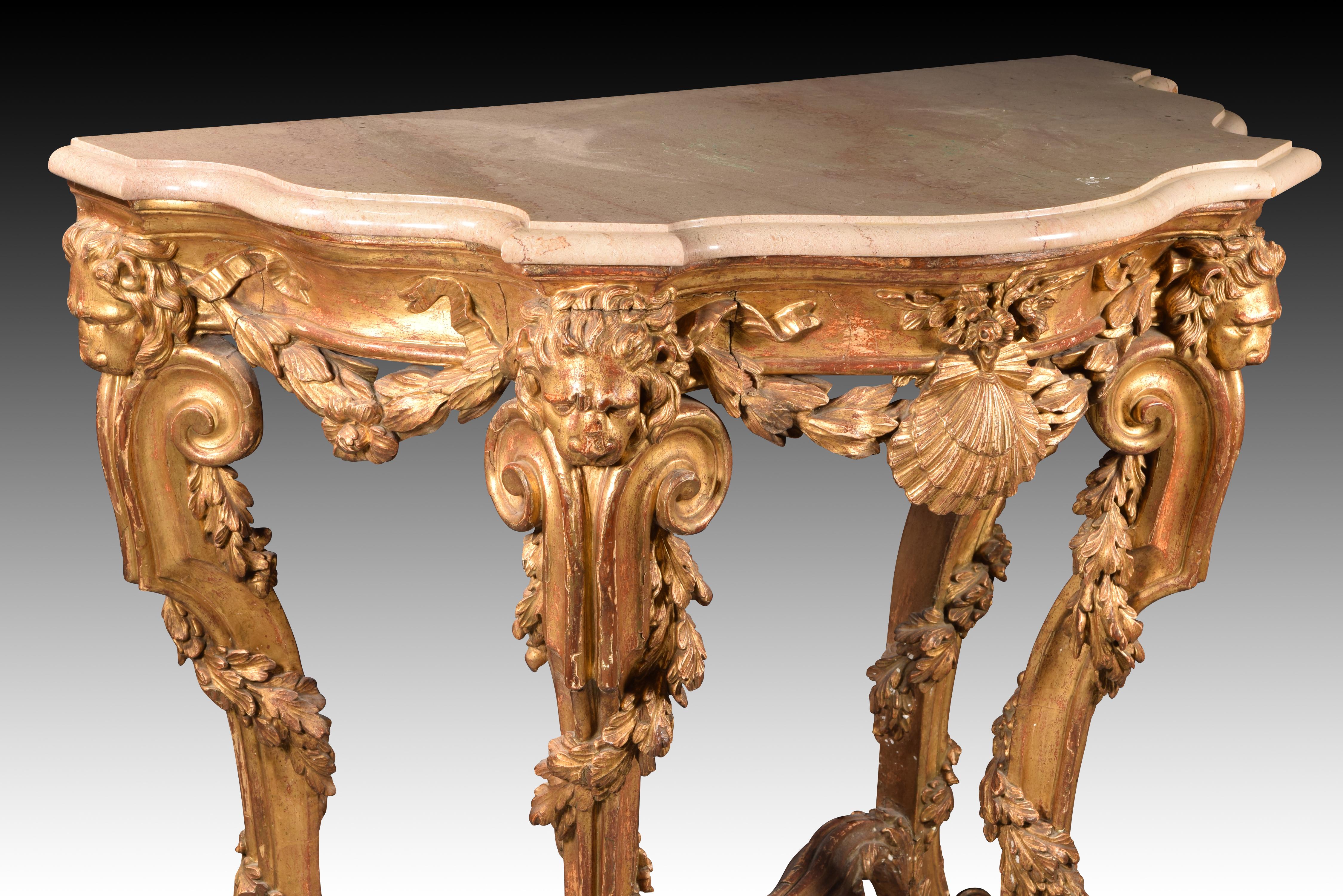 Console table with lion heads. Possibly Italian school, 18th century. For Sale 4