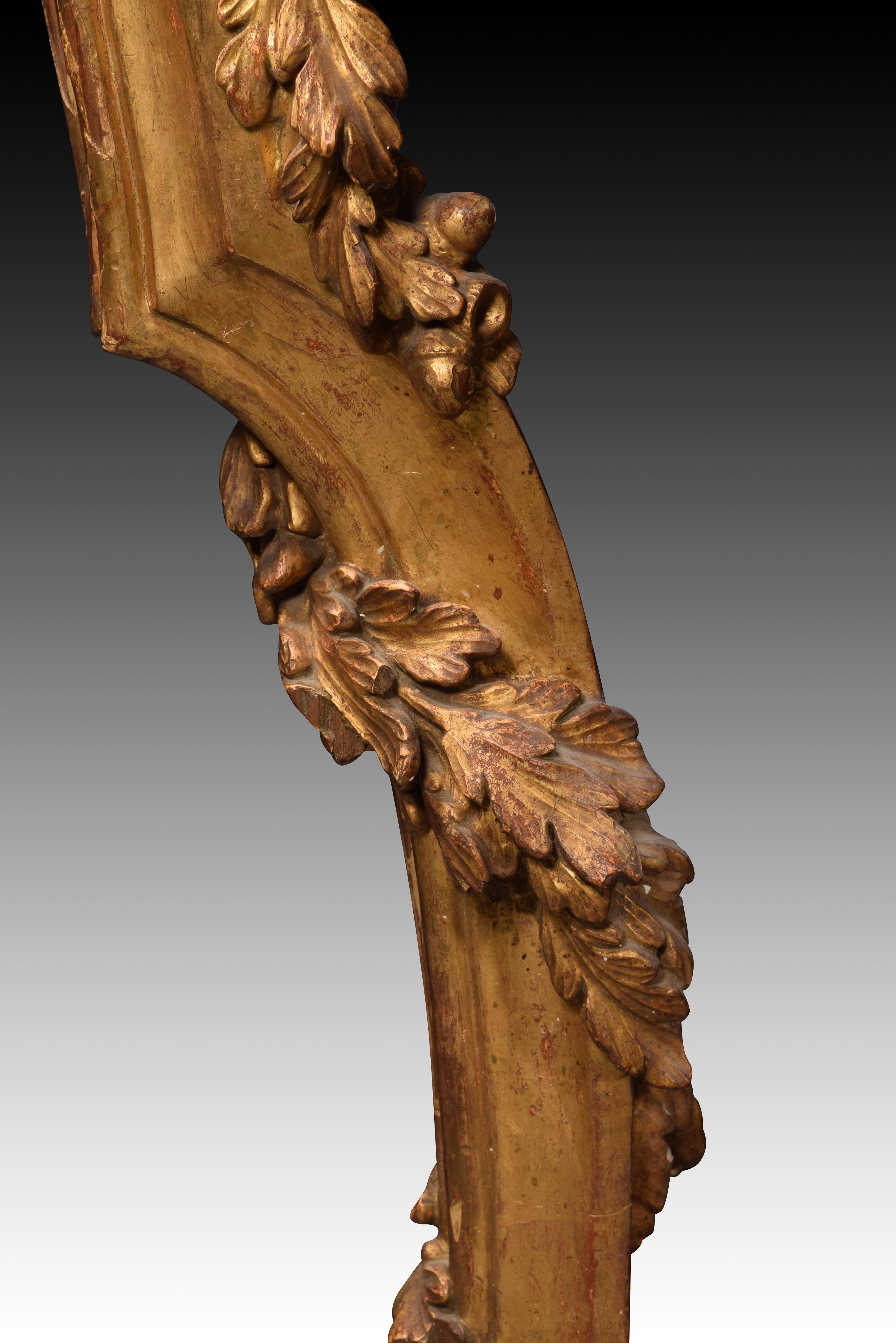 Console table with lion heads. Possibly Italian school, 18th century. For Sale 1