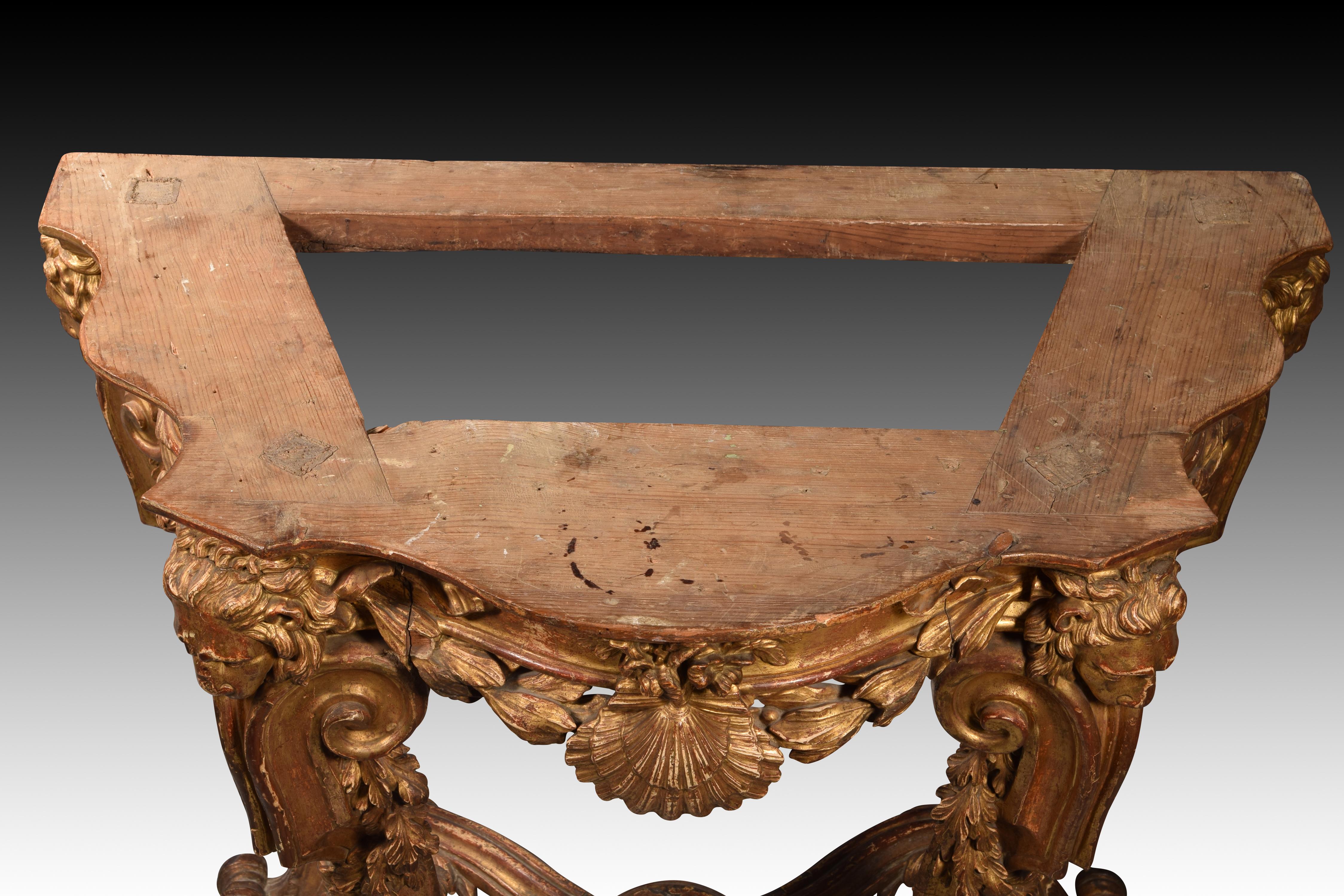 Console table with lion heads. Possibly Italian school, 18th century. For Sale 2