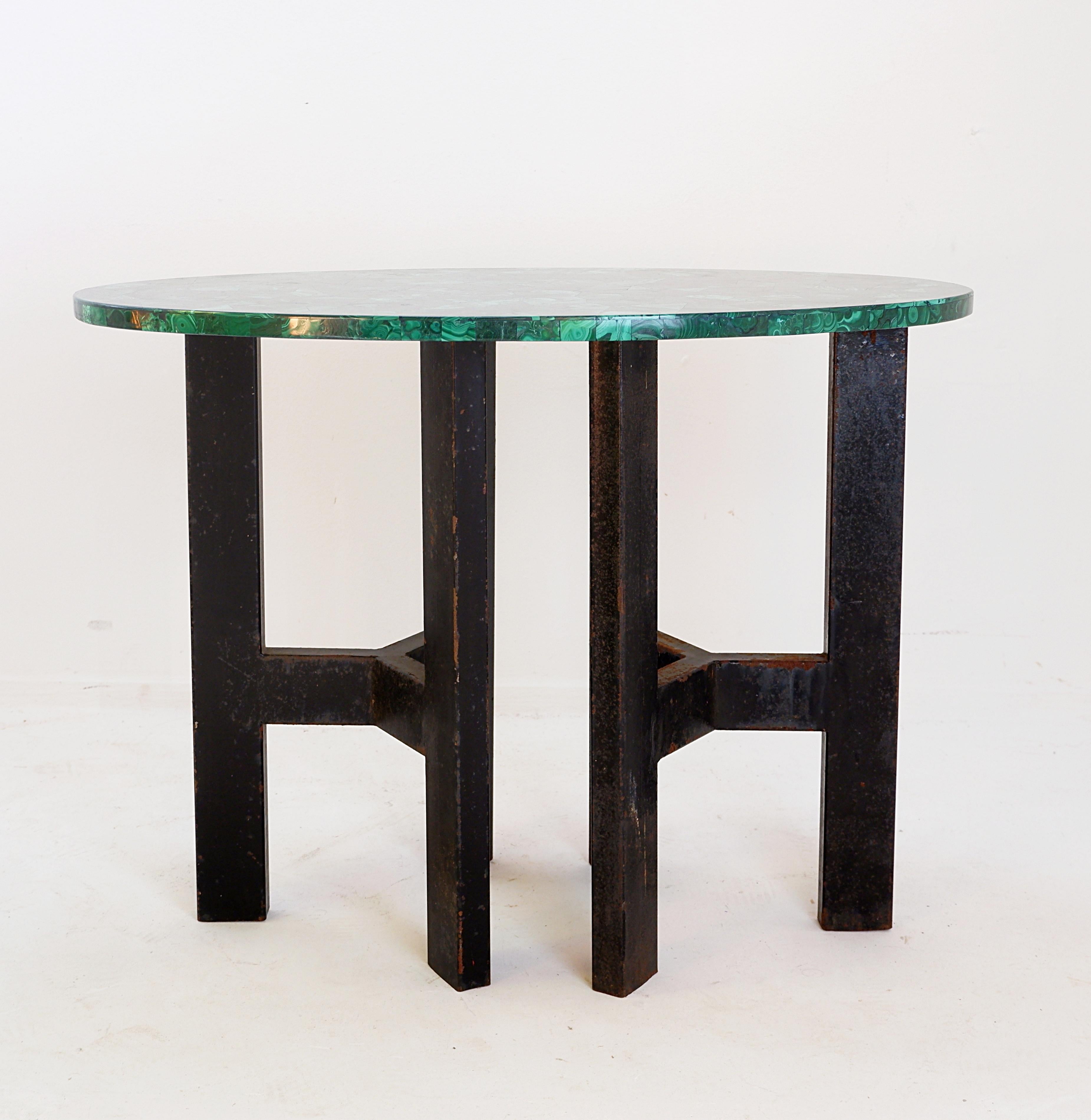 Console table with malachite top on double tripod base in black metal
In the spirit of ADO CHALE - Industrial Base
Measures : 96x66cm H:71,5cm 
Materials : Malachite - Metal 
Weight : ~ 83kg 