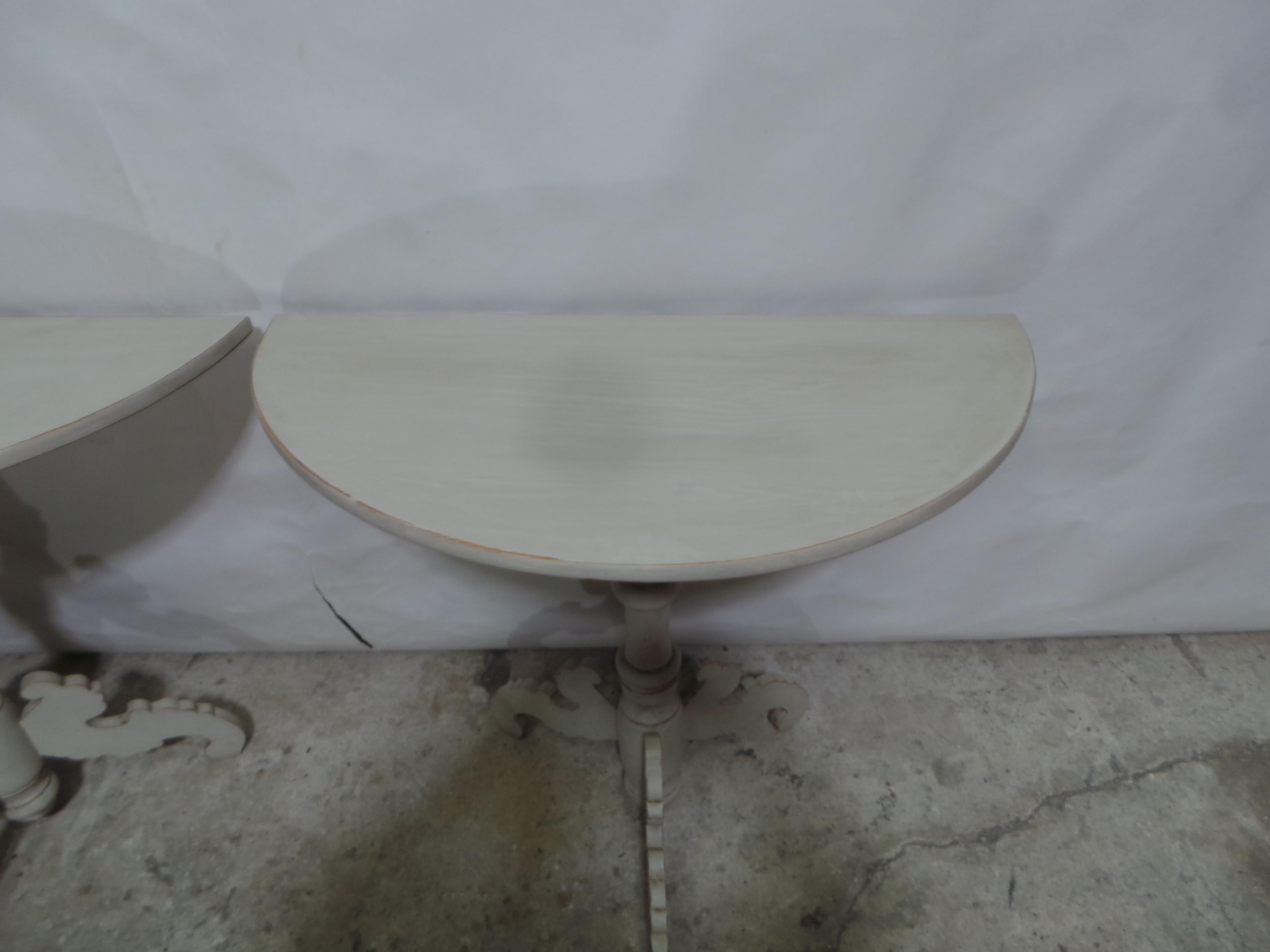 Suédois Consoles à rabat rare style piédestal en vente