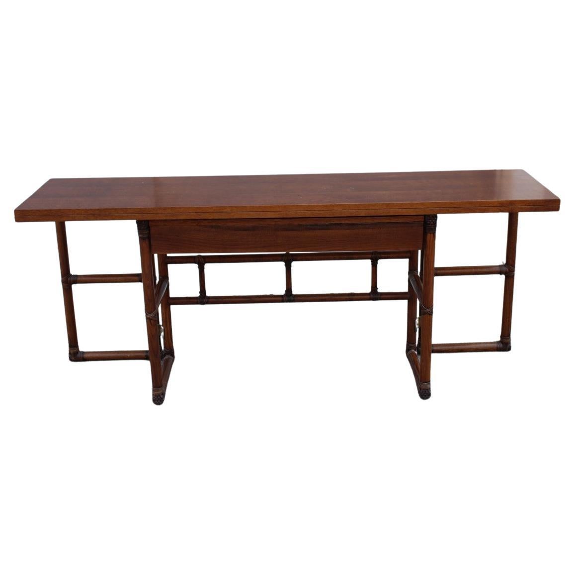 Consola Mesa Convertible Nogal y Piel  McGuire 1970