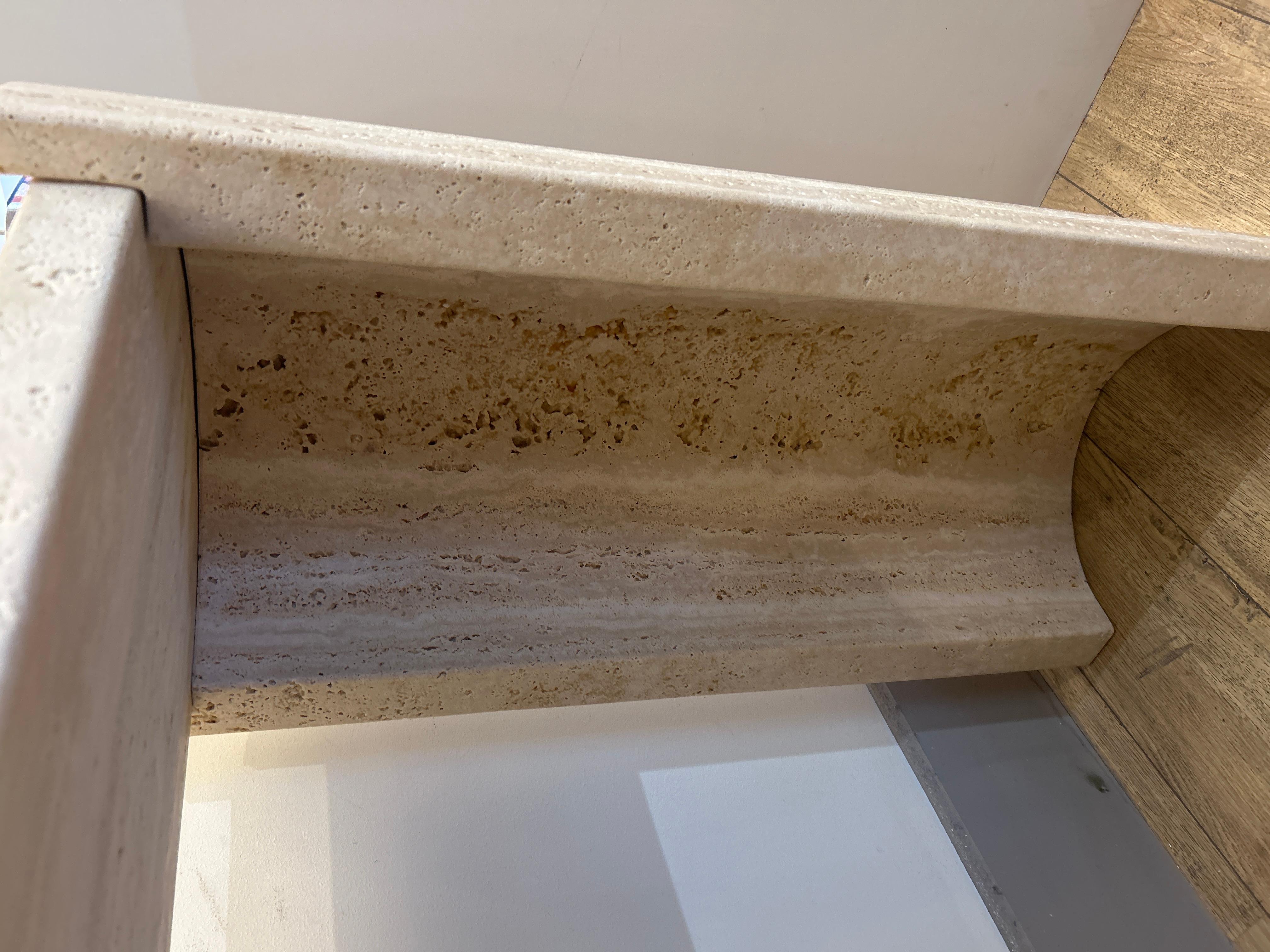 Consola travertin en Bueno estado para la venta en Nice, FR