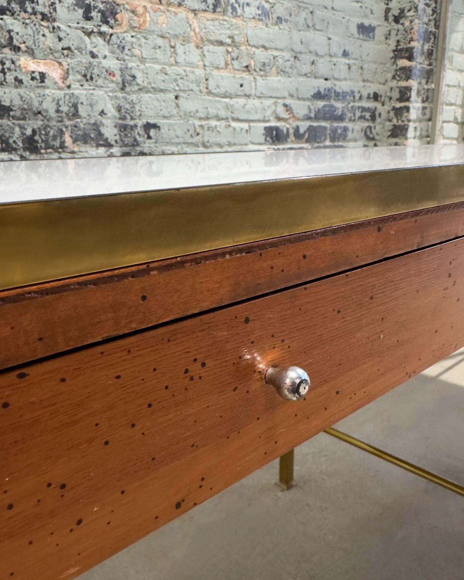Mid-Century Modern Console w/Vitrolite Glass and Brass Style of Paul McCobb, 1960 For Sale