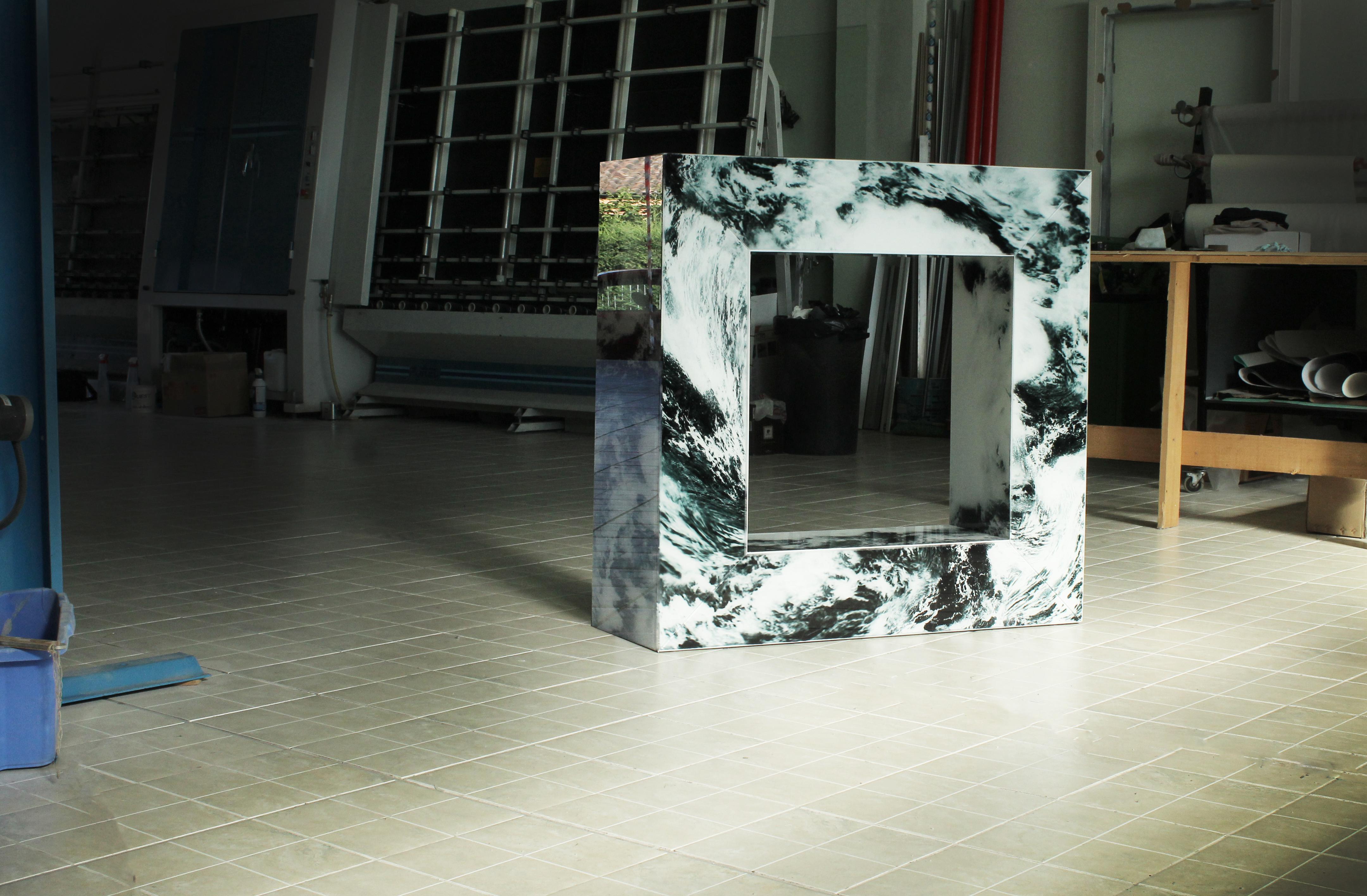 Industrial Console Wave. Contemporary glass console by Raoul Gilioli For Sale