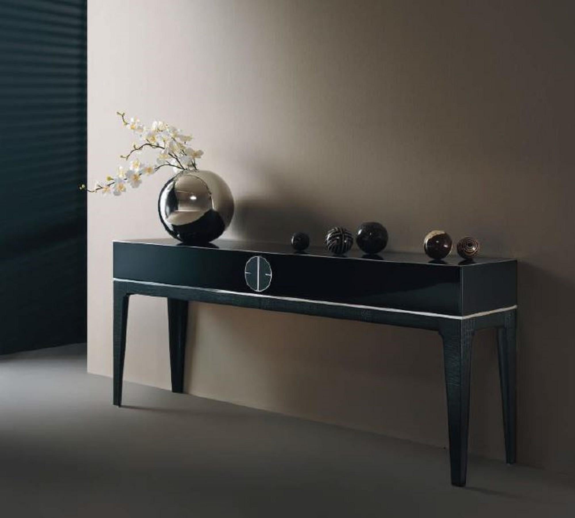 Italian Console with drawers Mplace For Sale