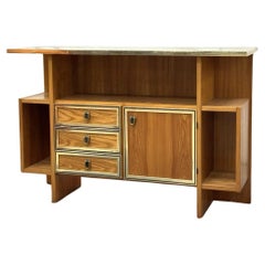 Commodes and Chests of Drawers