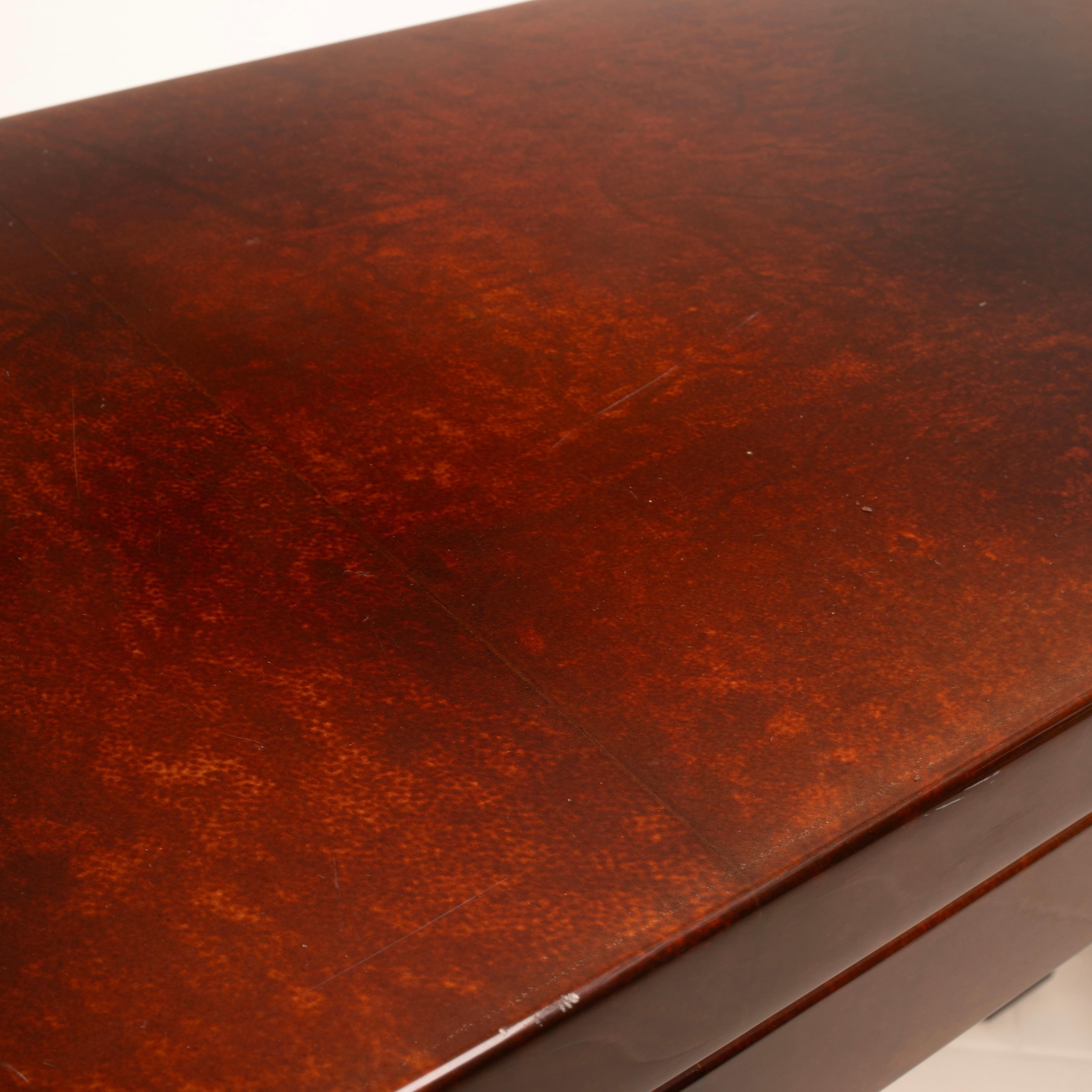 Consola Tobacco Parchment de Aldo Tura, Italia, años 60 en venta 8