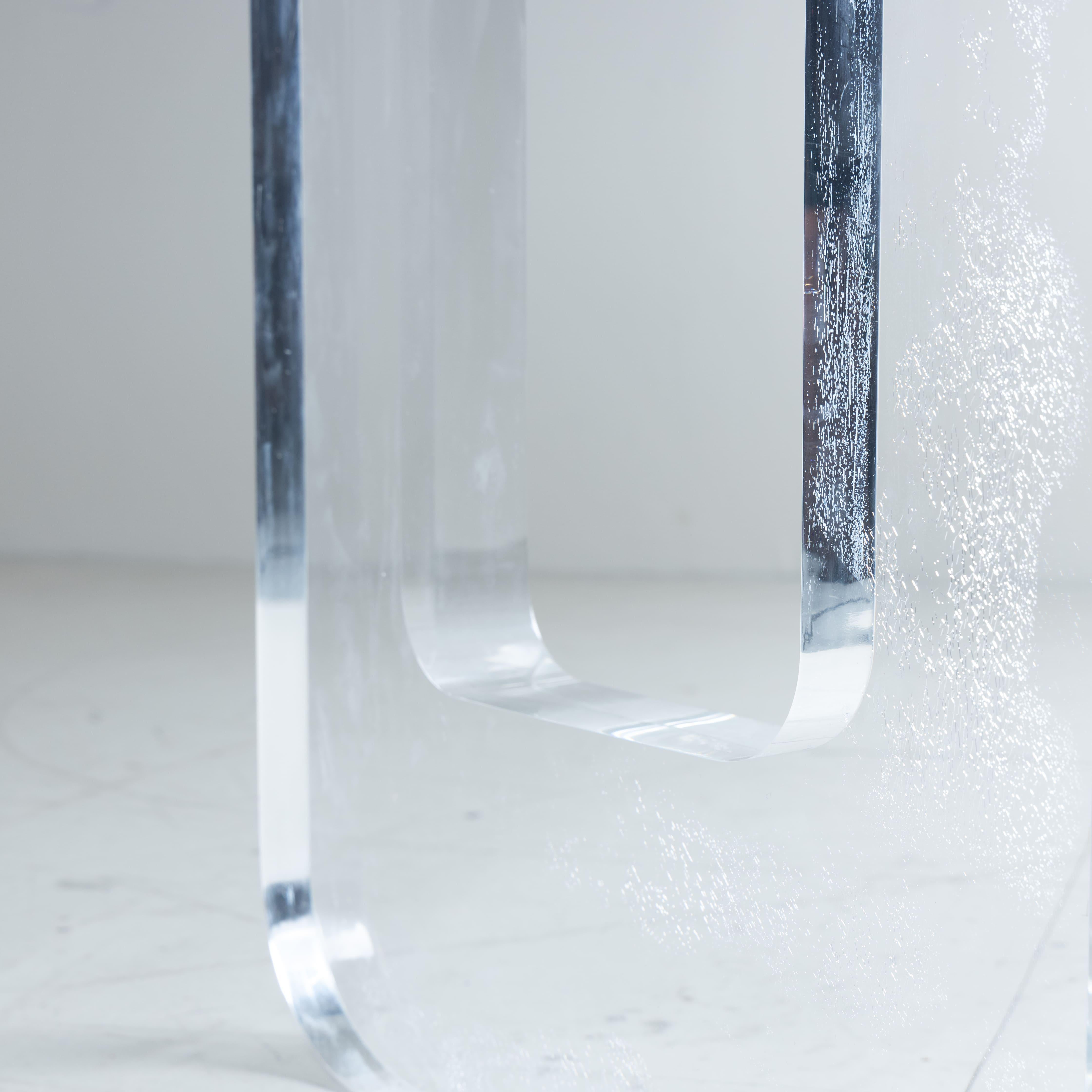 Thick transparent plexiglass console table, glass top, 1980s For Sale 3