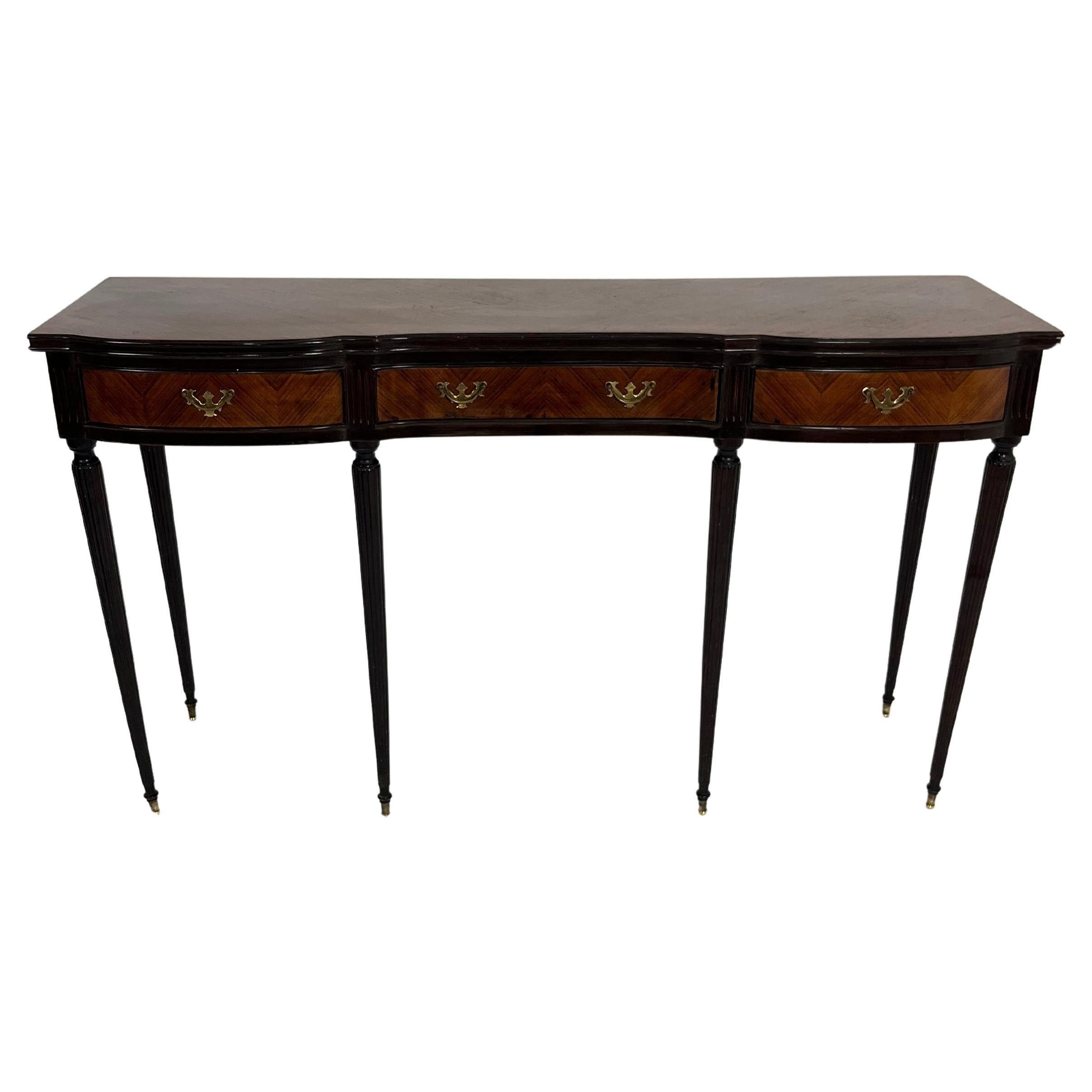 Consolle italiana Mid-Century con piedini e maniglie in ottone, anni '60