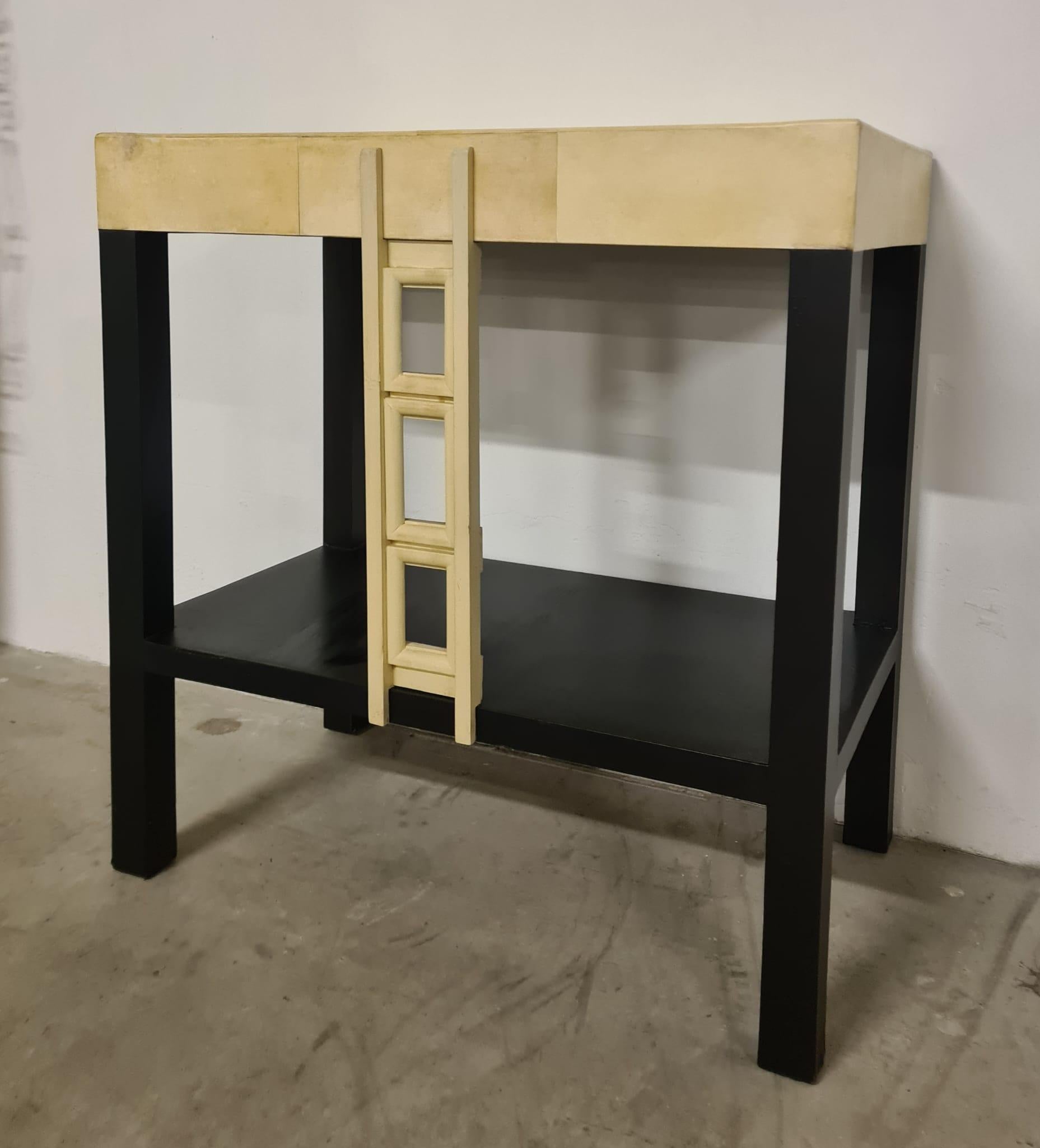 90' lacquered console table For Sale 7
