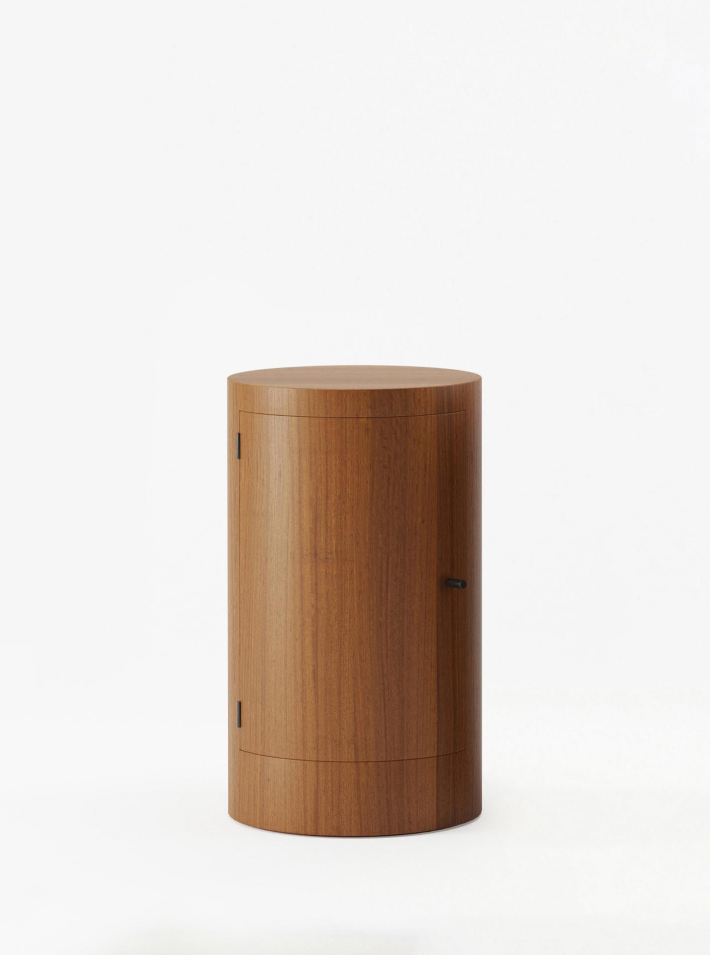 Mesilla de noche Constant Mueble individual izquierdo en madera de iroko by Lemon Minimalista en venta