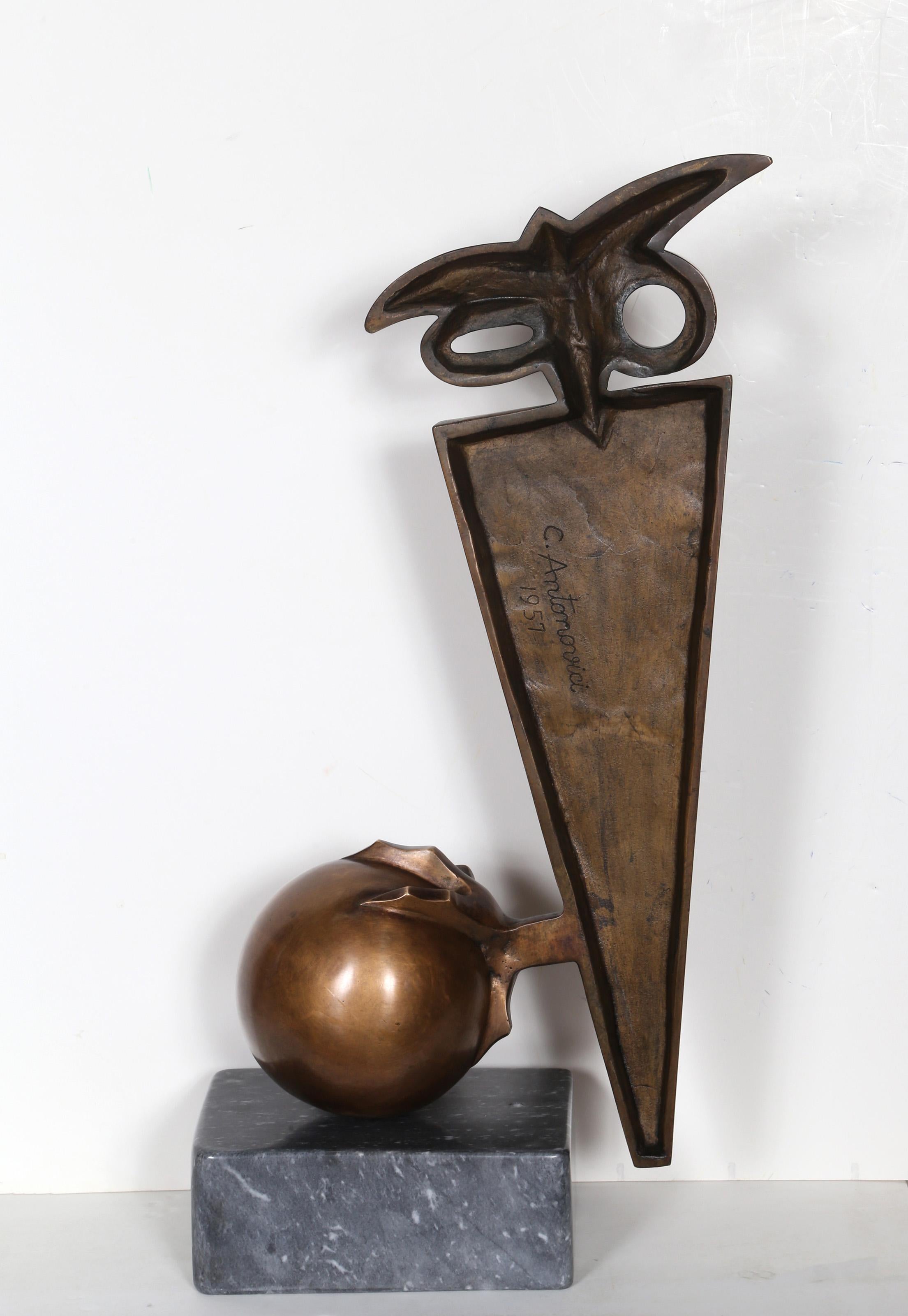 Hibou perché sur boule, sculpture en bronze de Constantin Antonovici en vente 5