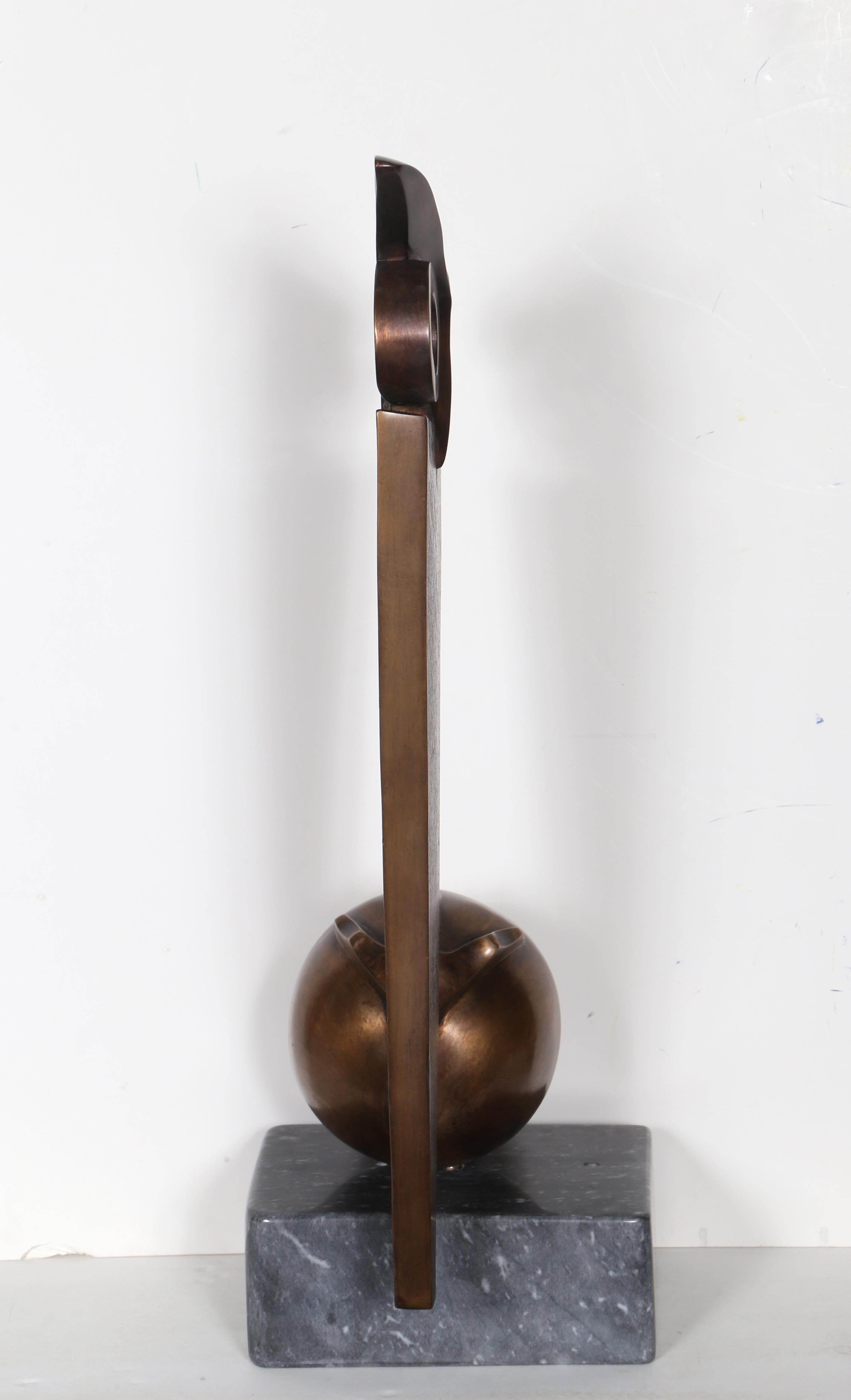 Hibou perché sur boule, bronze moderne d'Antonovici, 1957 en vente 1
