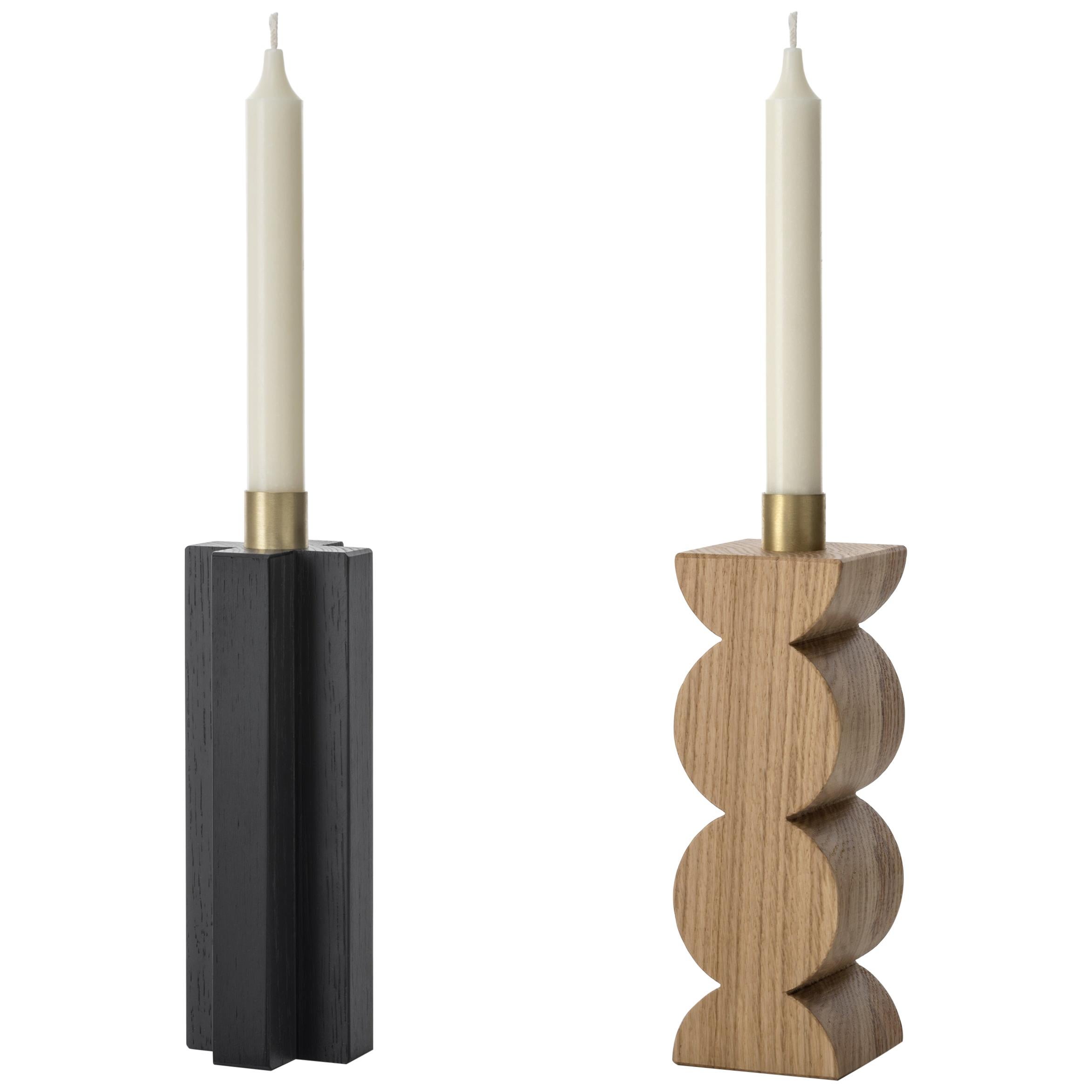 Constantin I. und II. Set von zwei Kerzenhaltern aus Eiche, schwarzer Eiche und Messing