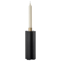Portacandele a croce Constantin IIa in rovere nero e ottone Design minimalista