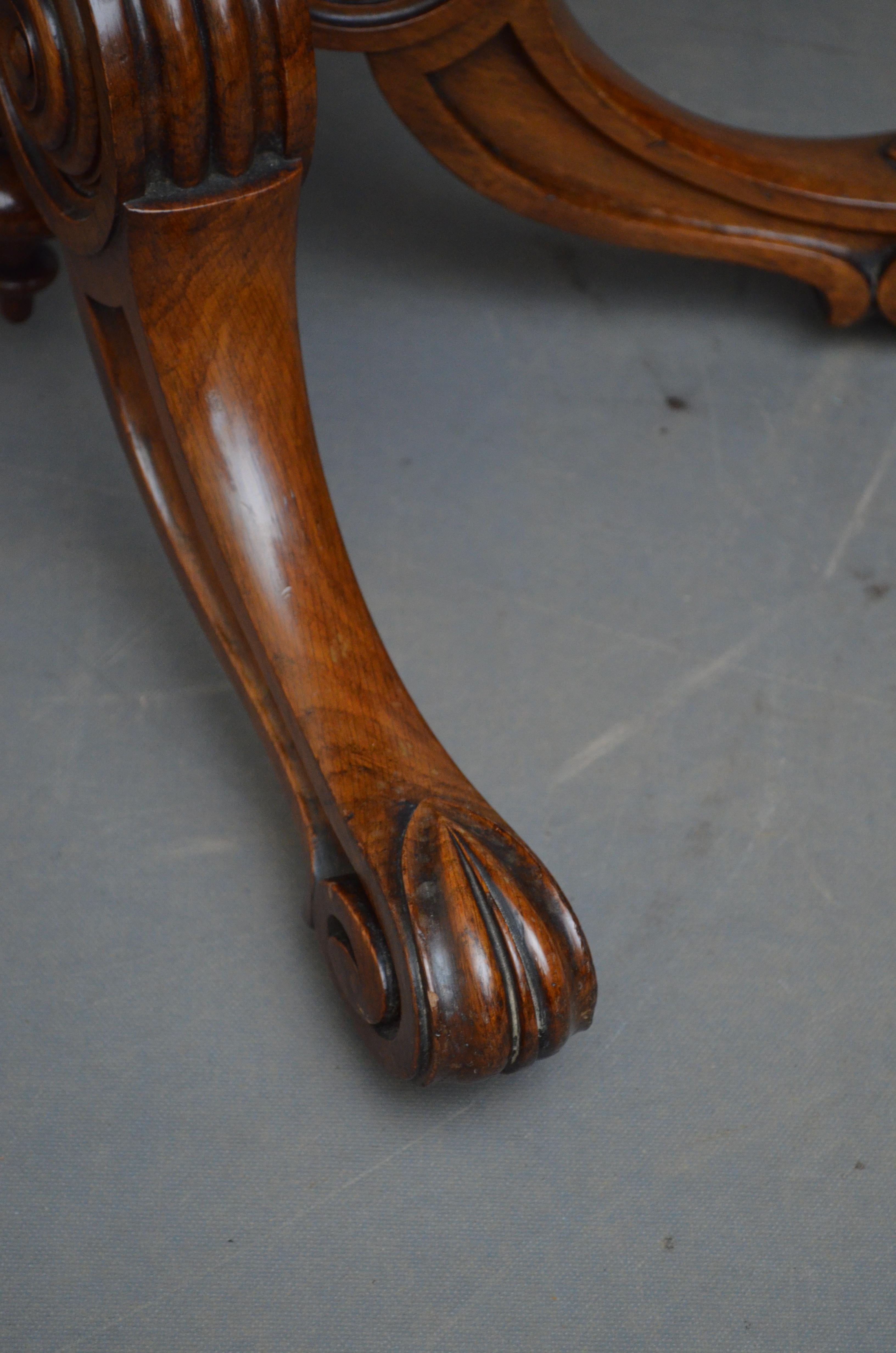 Mesa auxiliar o consola Victoriana Pollard de Roble Constantine & Co siglo XIX en venta