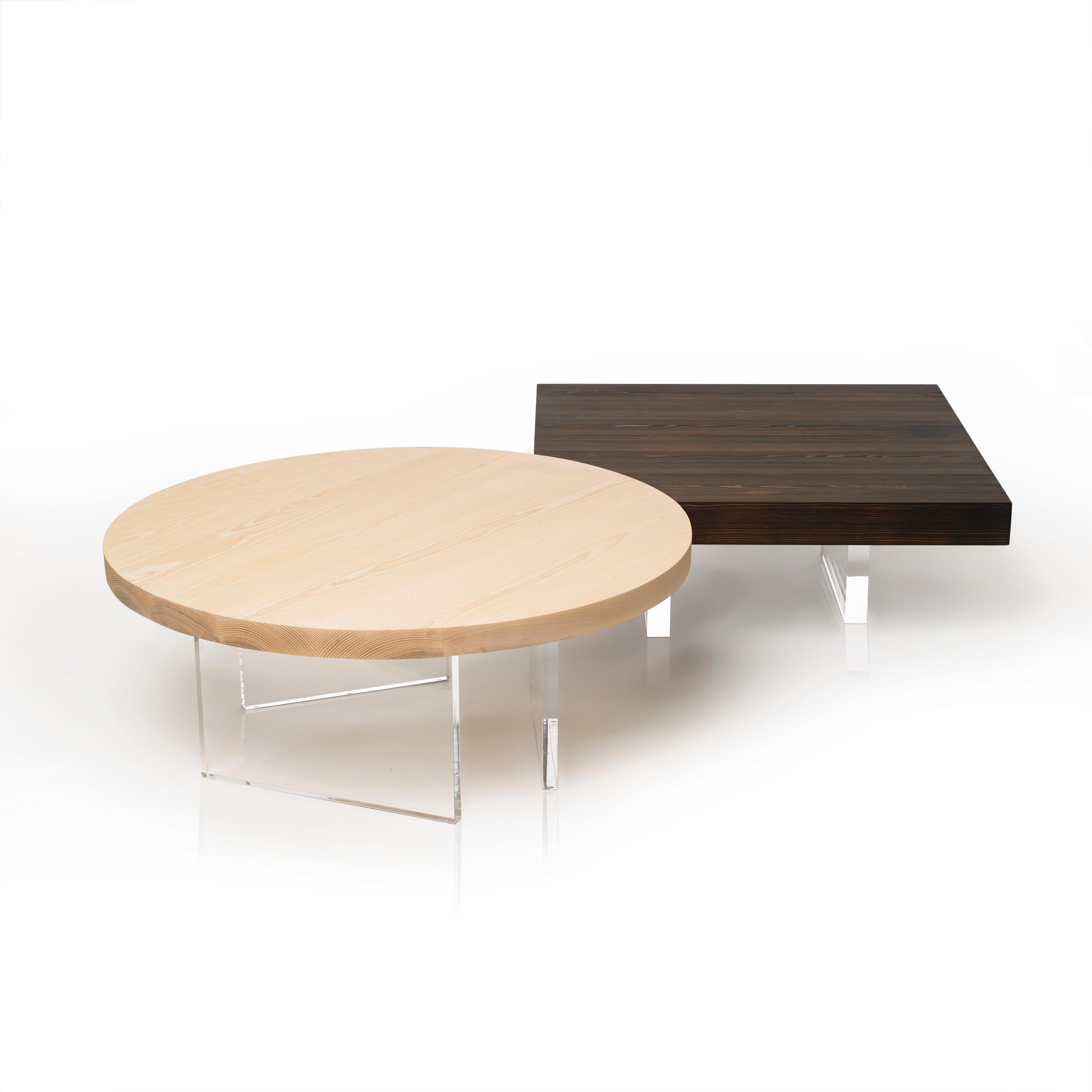 Acrylique Table basse carrée Constantinople avec rangement par Autonomous Furniture en vente
