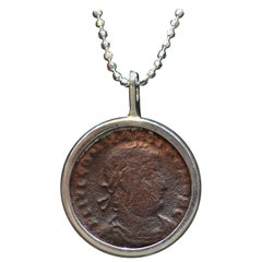 Collier en argent Constantius II avec pièce de monnaie