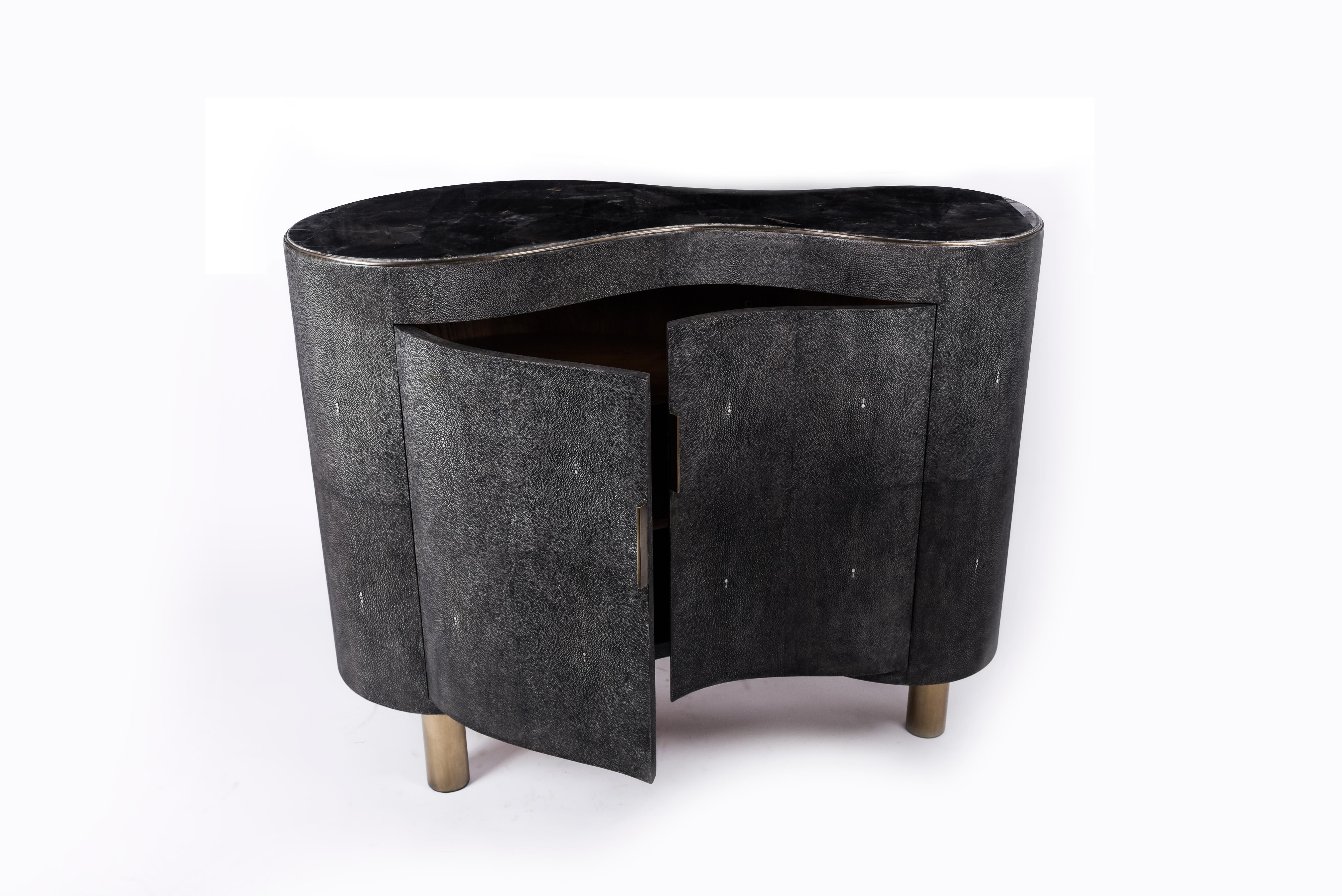 Constellation Commode in Black Quartz, Shagreen and Brass by Kifu, Paris In New Condition For Sale In New York, NY