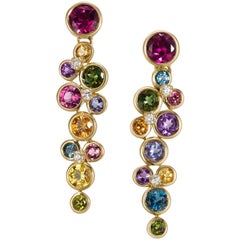 Boucles d'oreilles pendantes Constellation en pierres multicolores et diamants