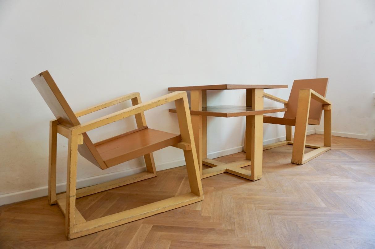 20th Century Constructivist Bauhaus Style Hungarian Set of 2 Armchairs and Table, 1920s For Sale
