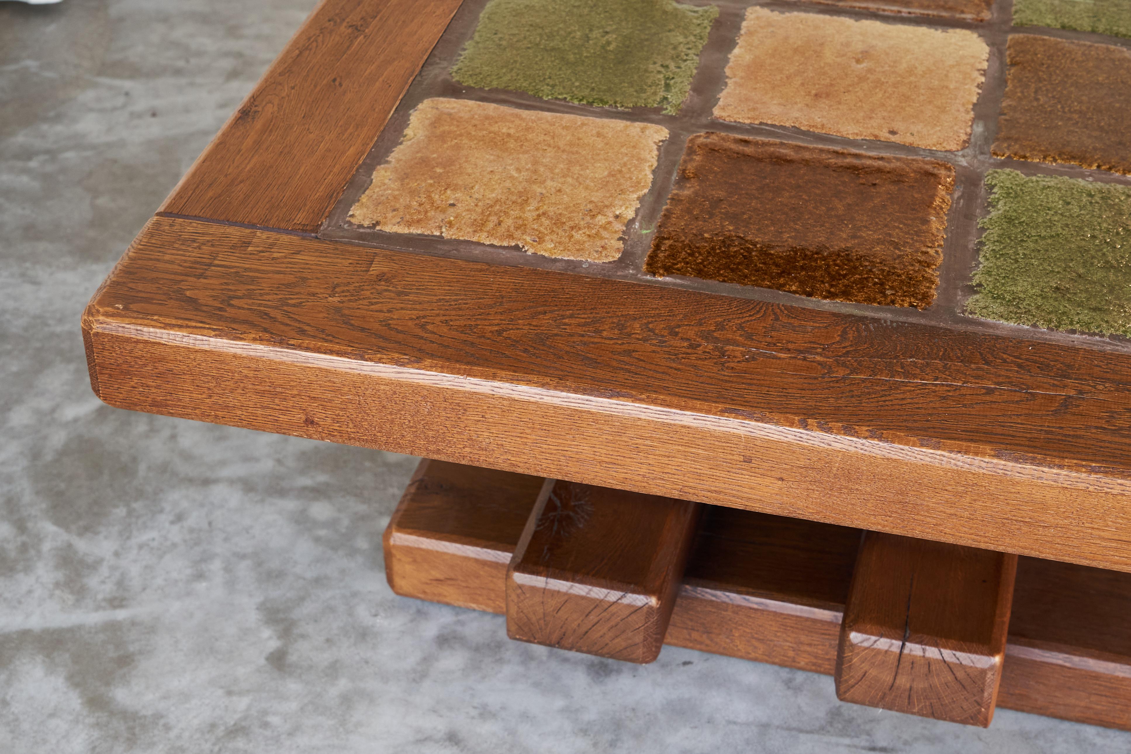 Constructivist Coffee Table in Solid Oak and Ceramic 1960s For Sale 2