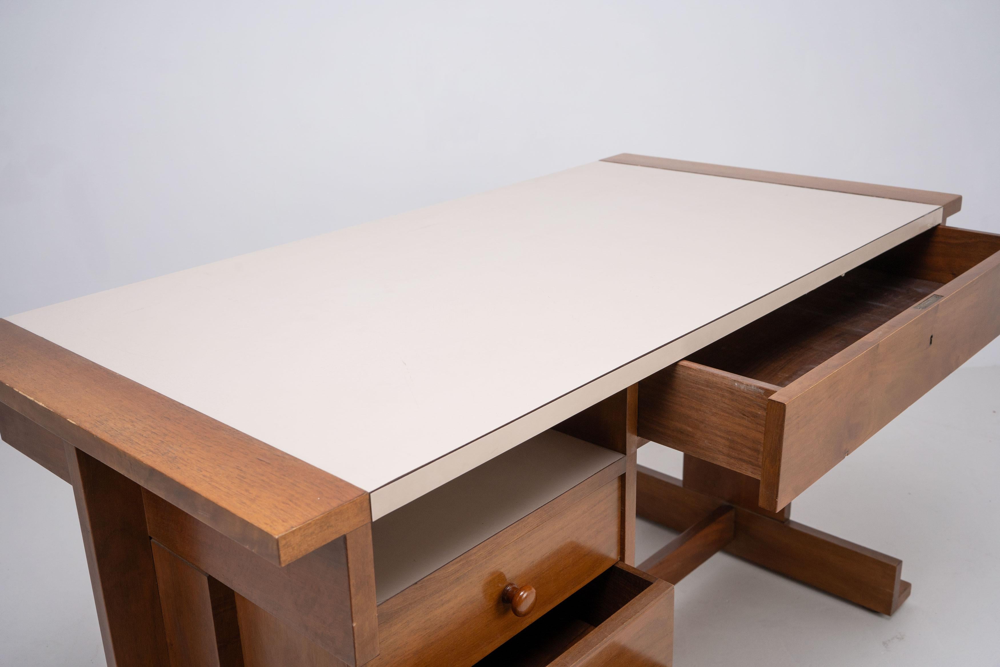 Constructivist Wood and Melamine Desk, Italy, c.1950 For Sale 3