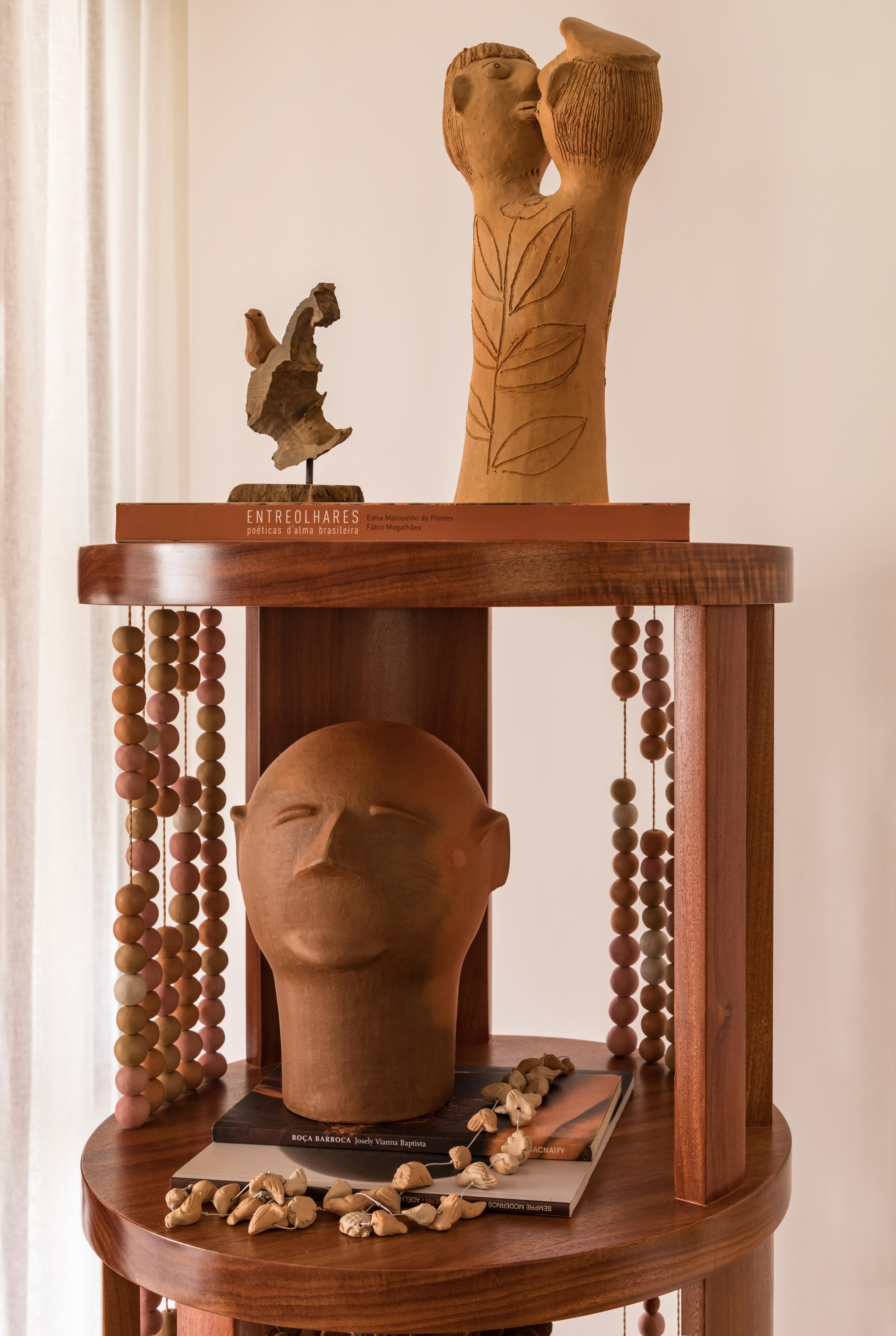 Contas Round Swivel Bookcase in Cabreuva wood - With artisans from Brazil In New Condition In Jundiaí, SP