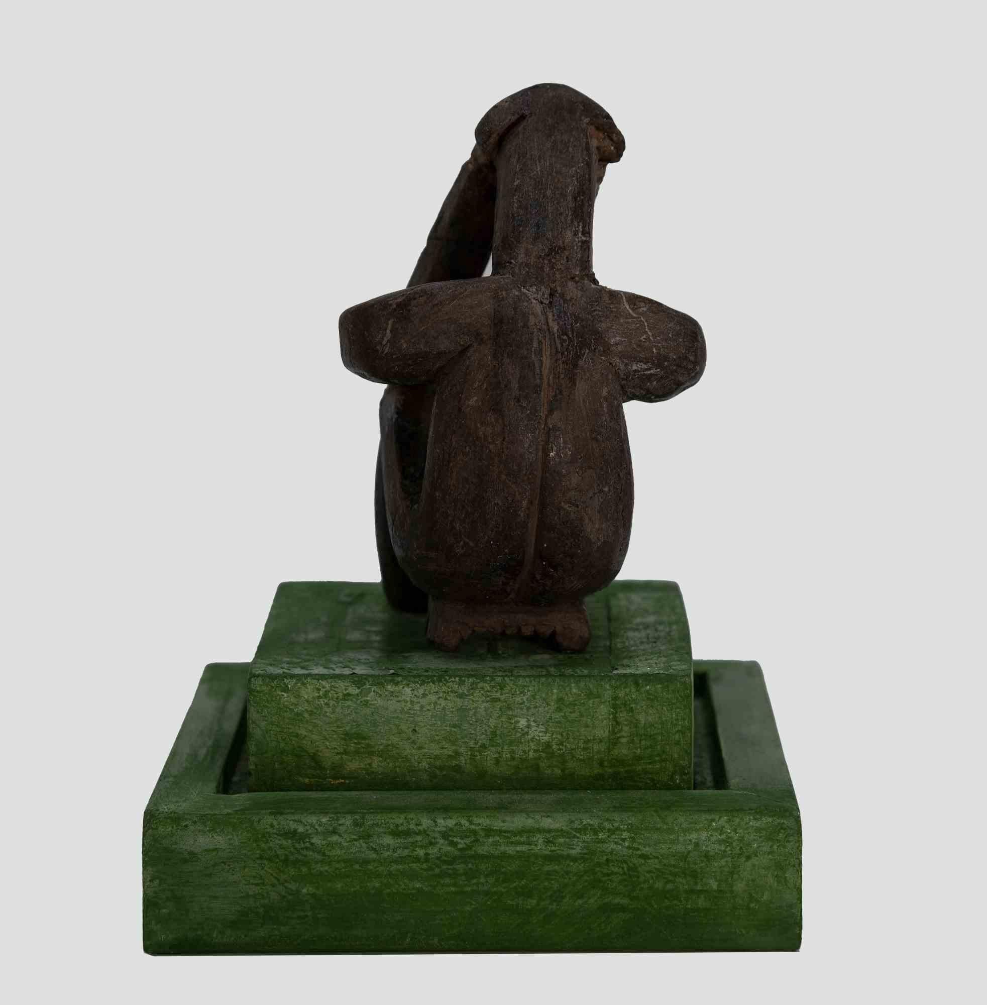 Kontemplative sitzende Figur, Mitte des 20. Jahrhunderts (Holz) im Angebot