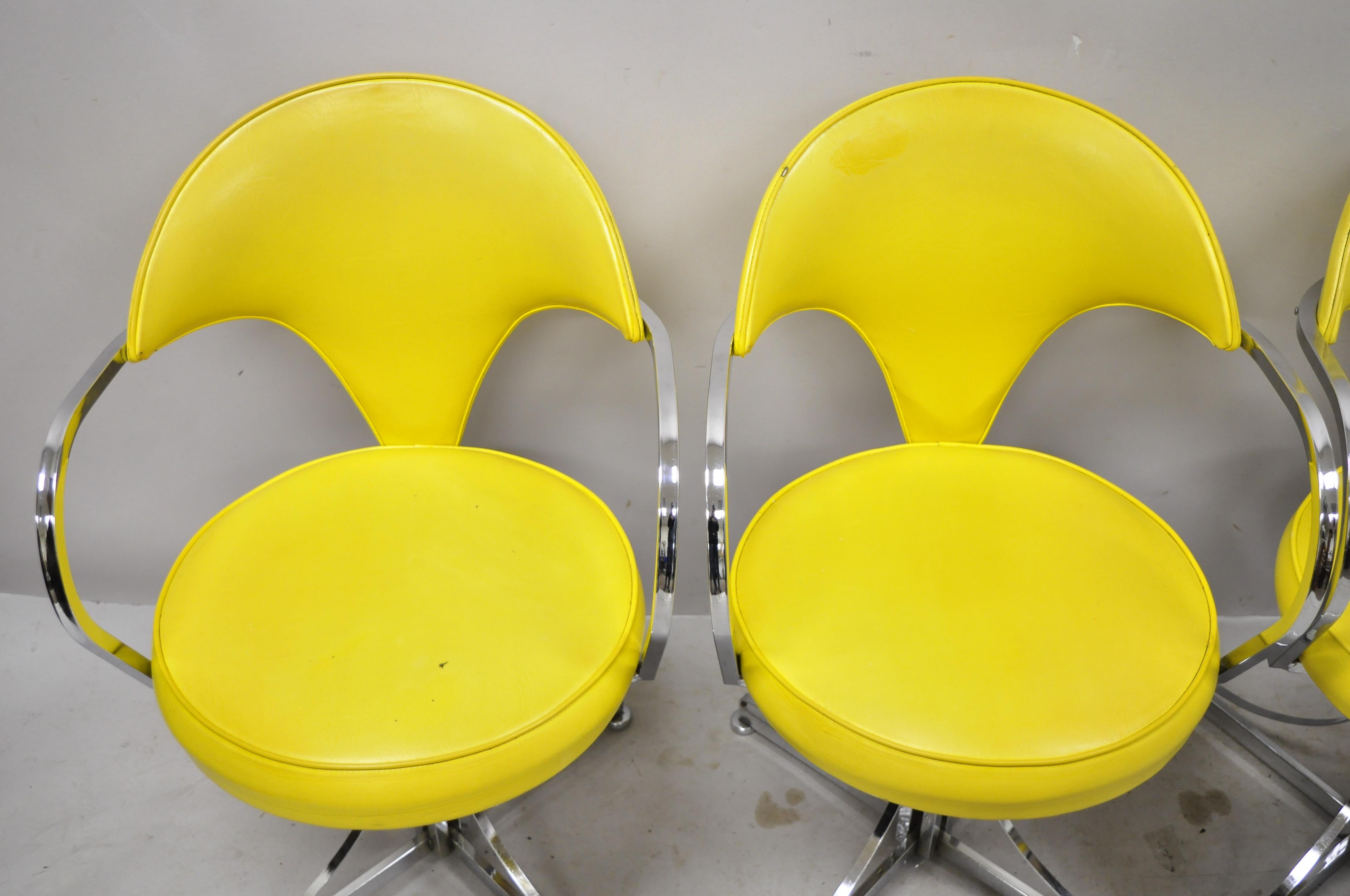 Contempo Frames Inc. Midcentury Yellow Vinyl Chrome Frame Dining Set, 5 Pieces In Good Condition In Philadelphia, PA