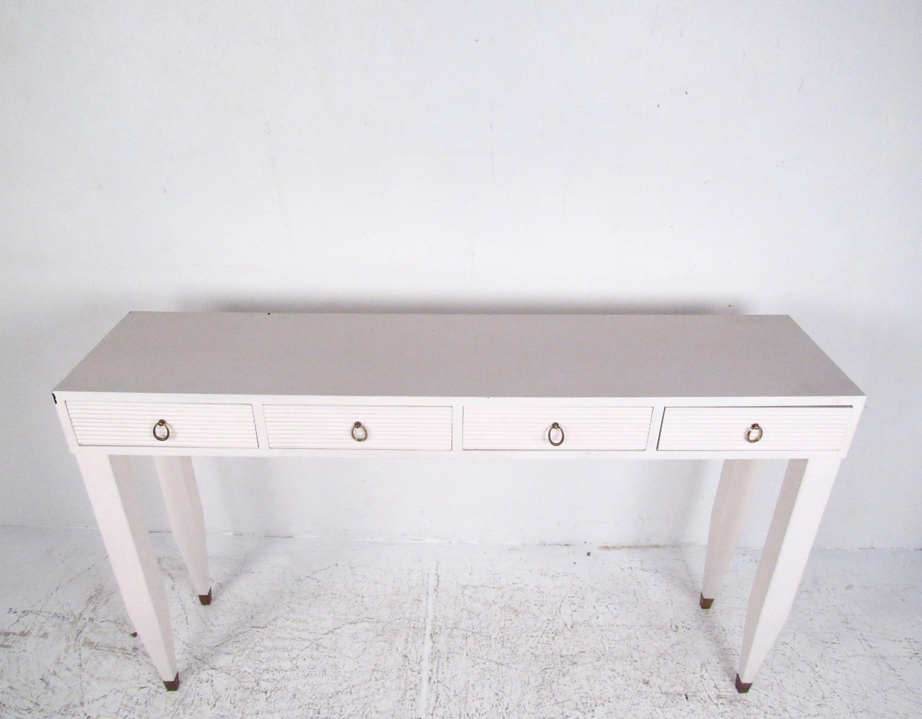 Contemporary Modern Four-Drawer Console Table In Good Condition In Brooklyn, NY